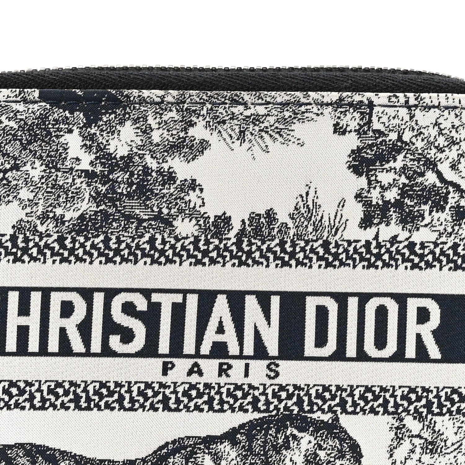 Christian Dior Technical Fabric Embroidered Toile De Jouy DiorTravel Detachable Card Holder Blue 7 of 7