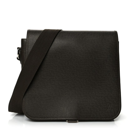 Louis Vuitton Taiga Andrei Messenger Bag Grizzli 1 of 11