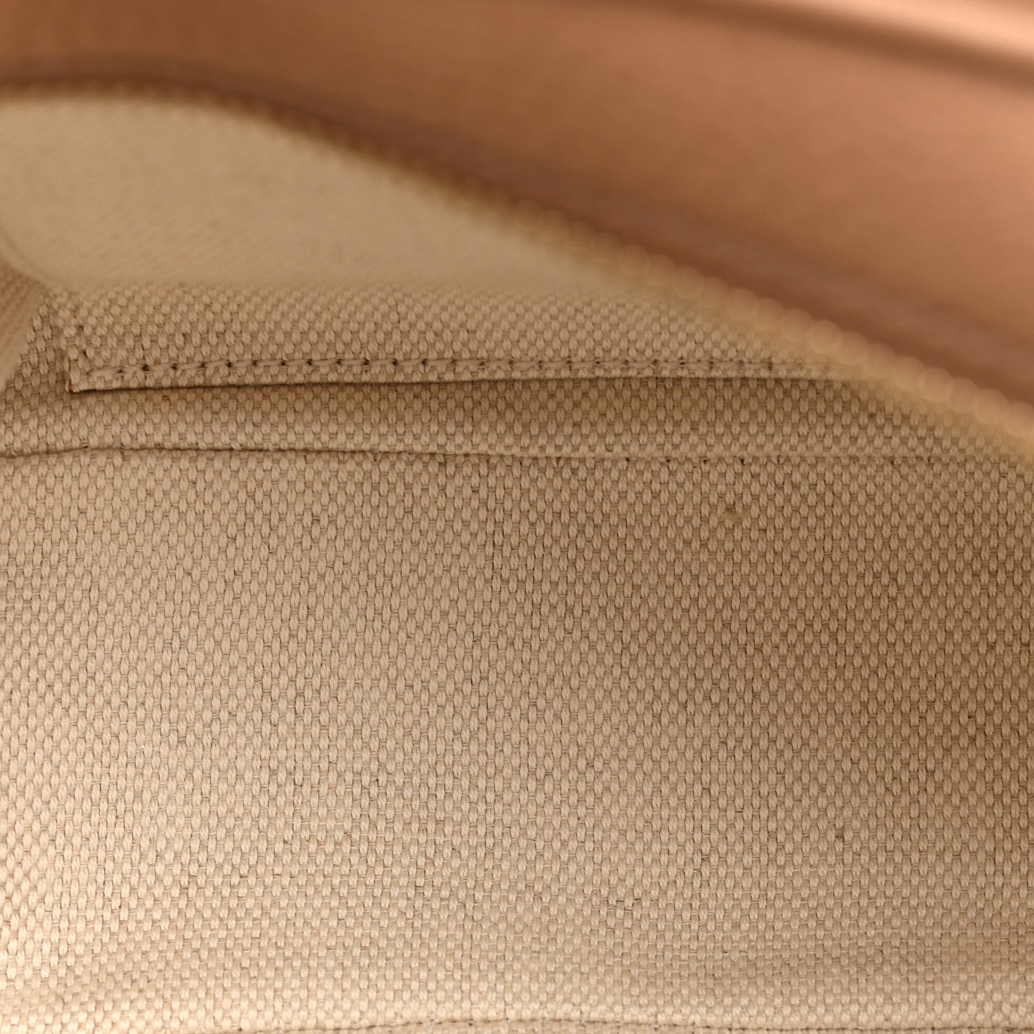 Gucci Pebbled Calfskin Small Soho Disco Bag Camelia 5 of 11