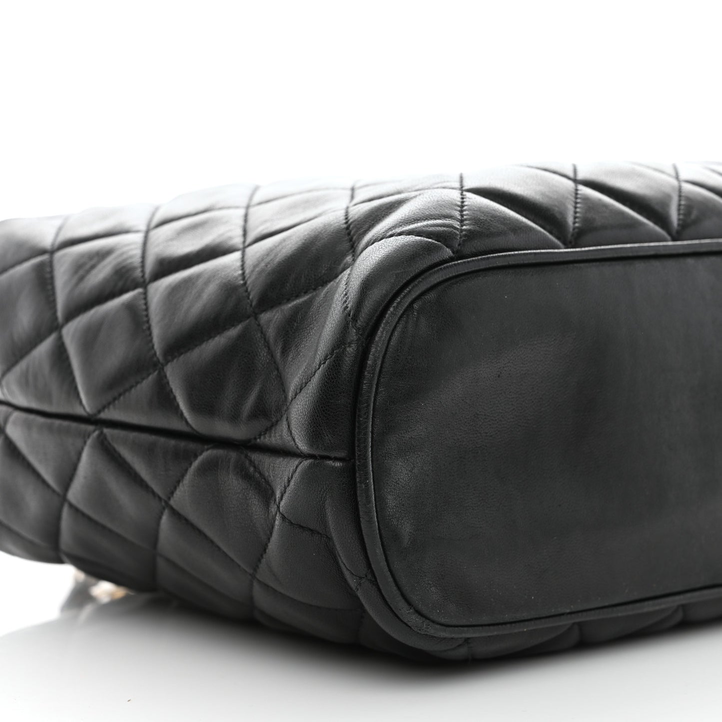 Lambskin Quilted Large Camera Case Black