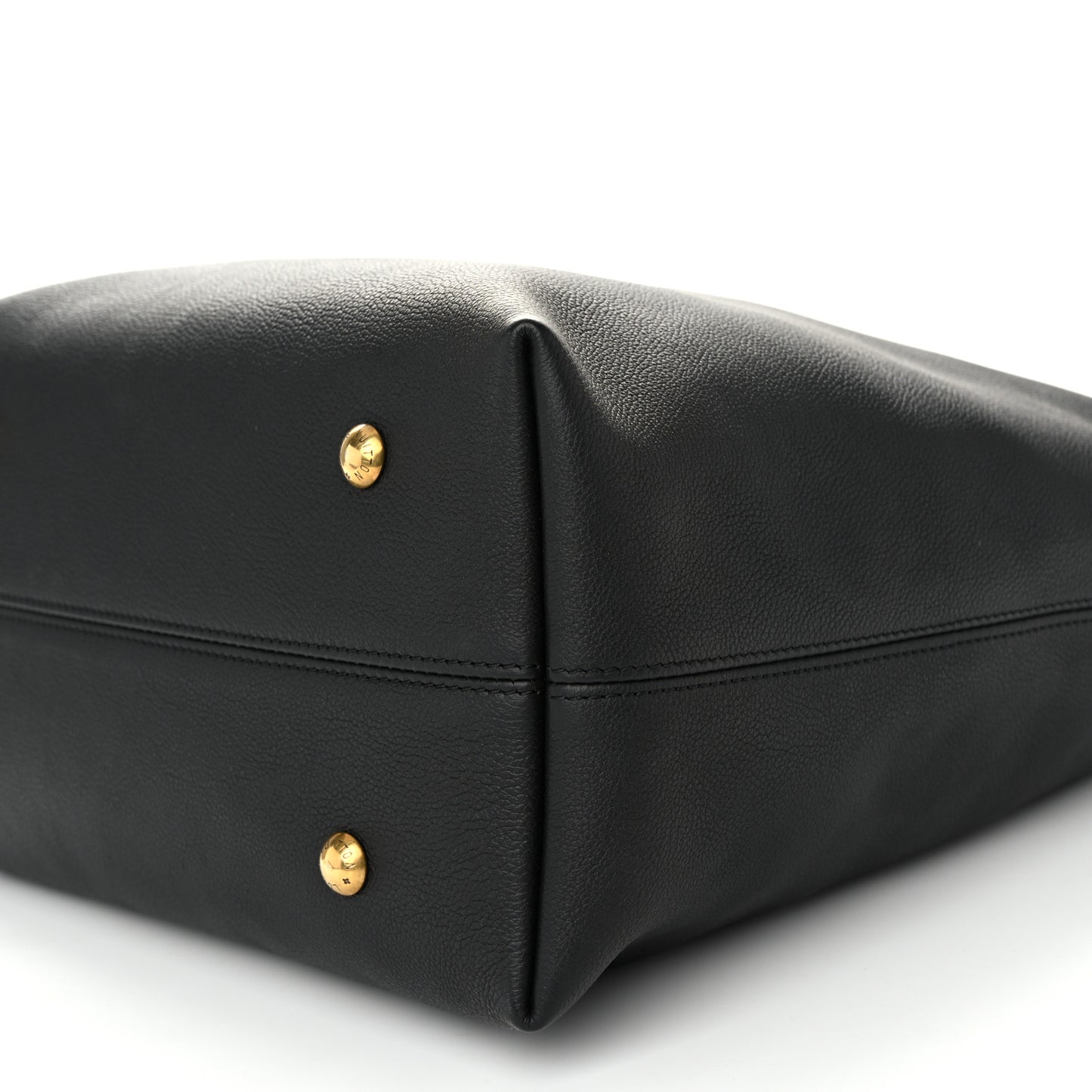 Grained Calfskin Low Key Hobo MM Black