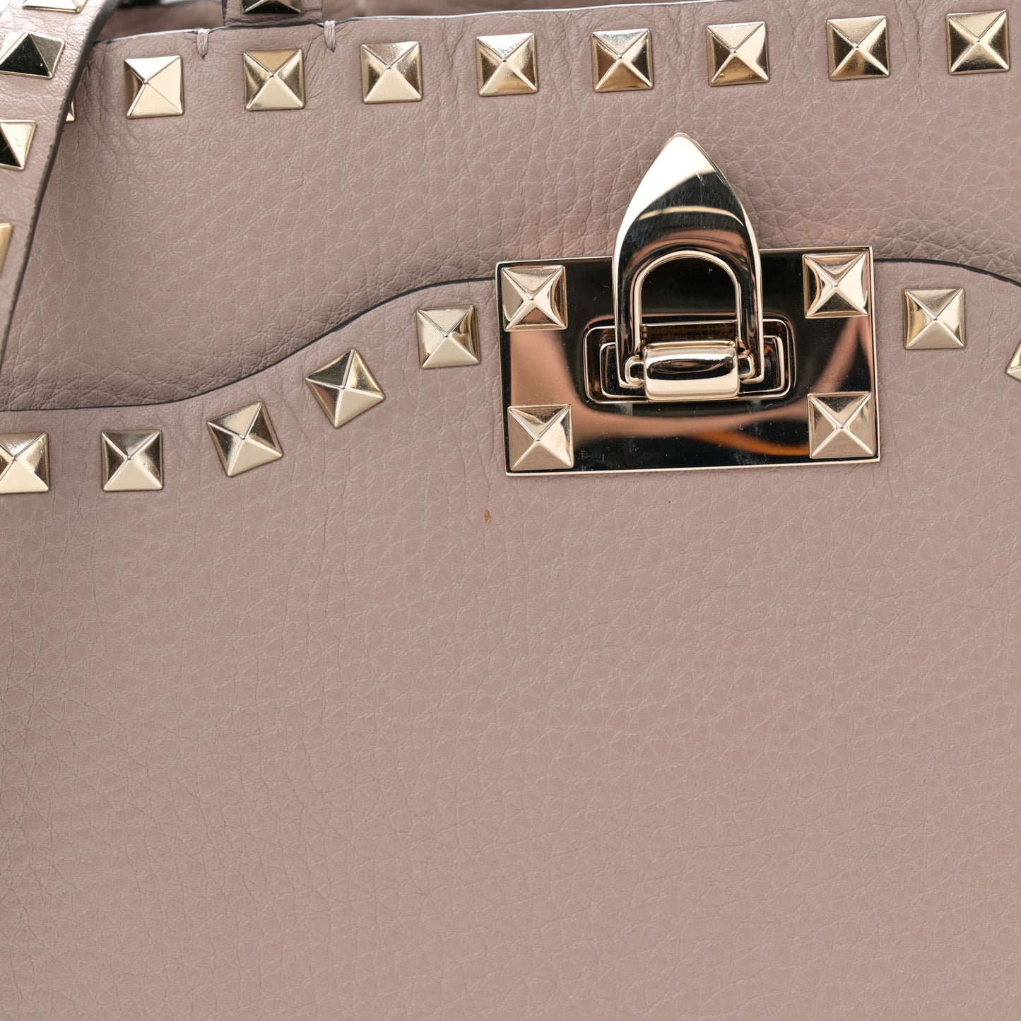 Grained Calfskin Rockstud Flip Lock Tote Poudre