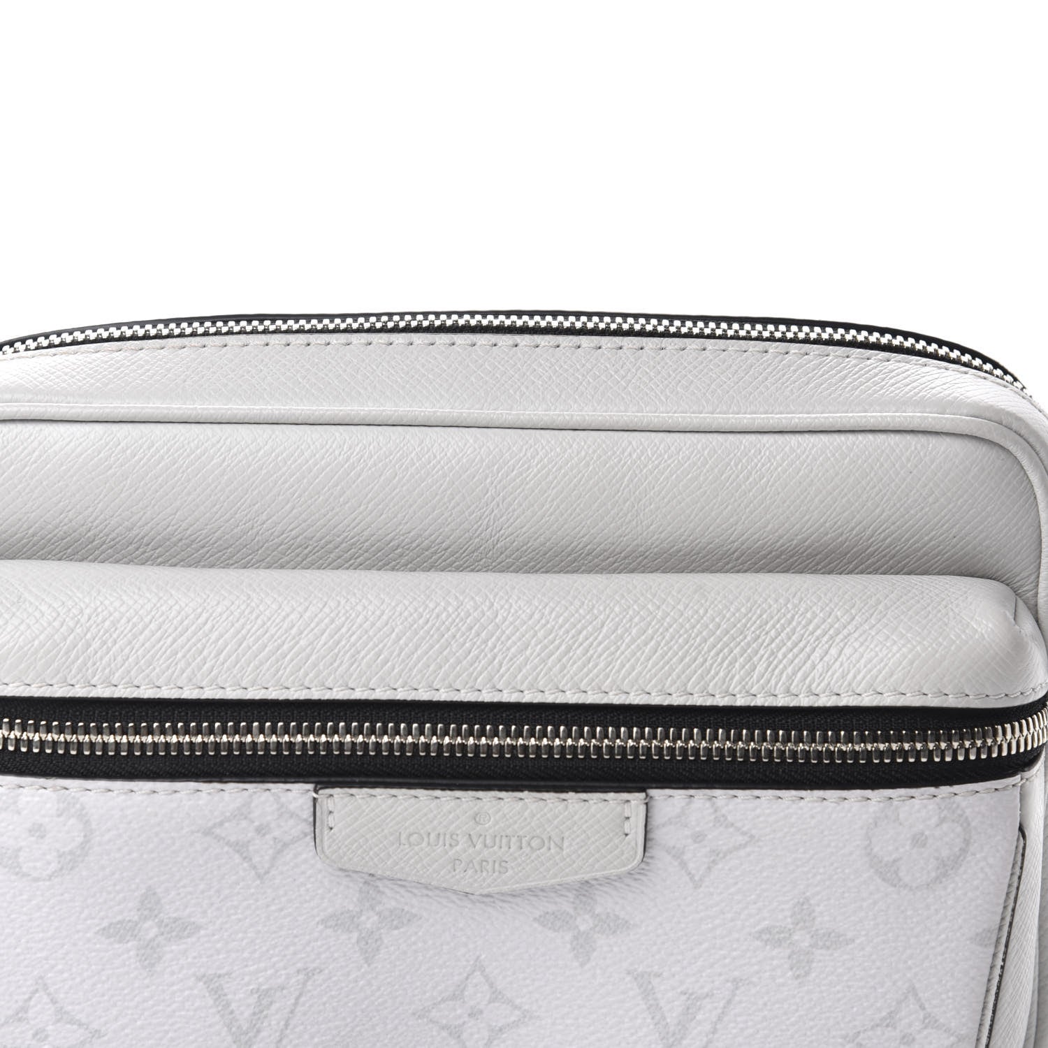Louis Vuitton Taiga Monogram Outdoor Bumbag White 11 of 11