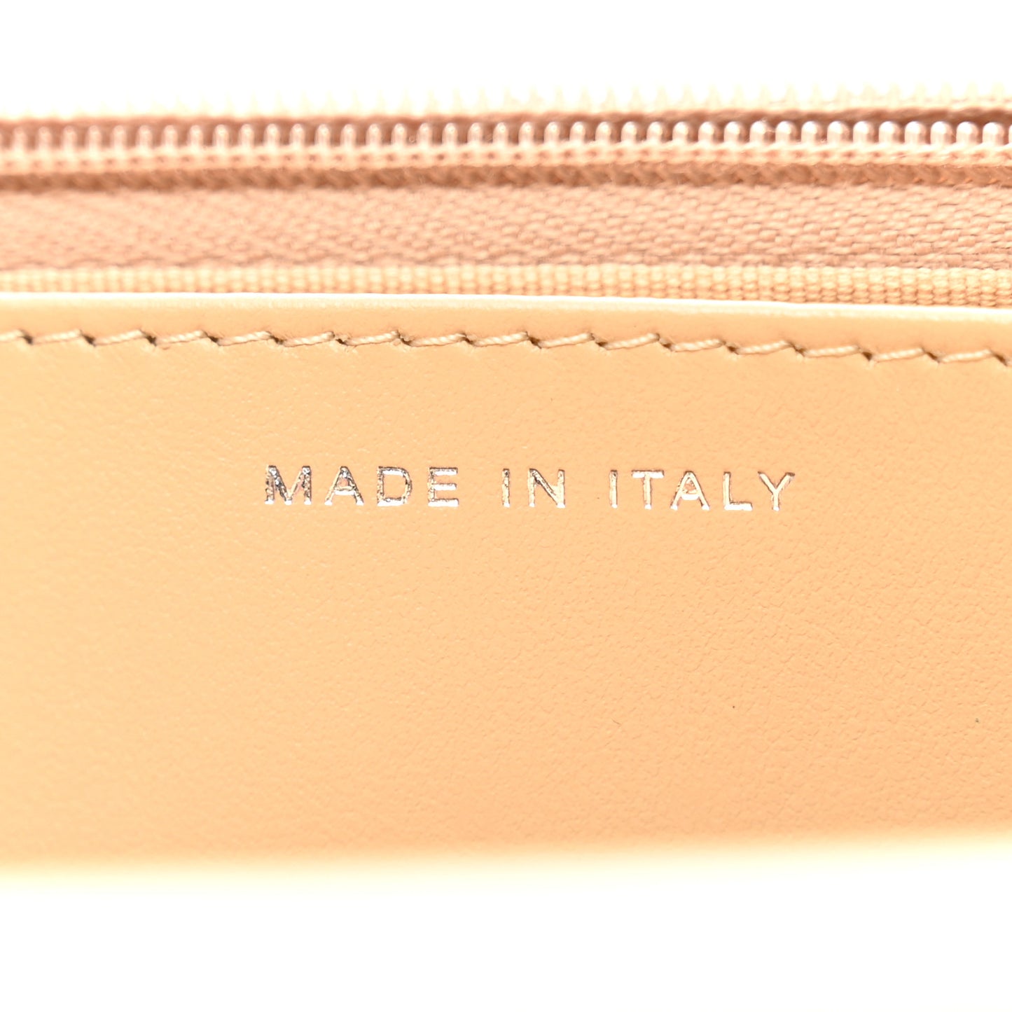 Caviar Quilted Wallet on Chain WOC Beige