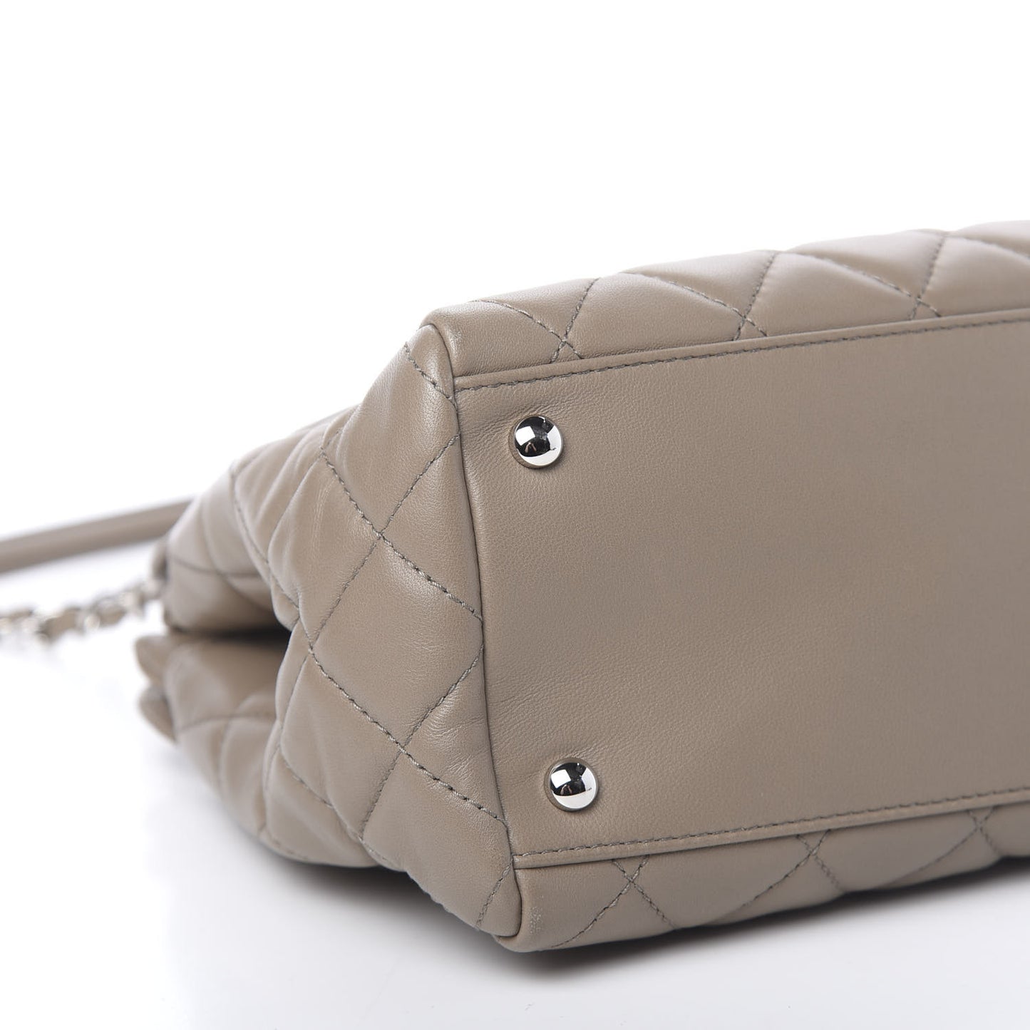 Lambskin Quilted Large 7 Tote Taupe