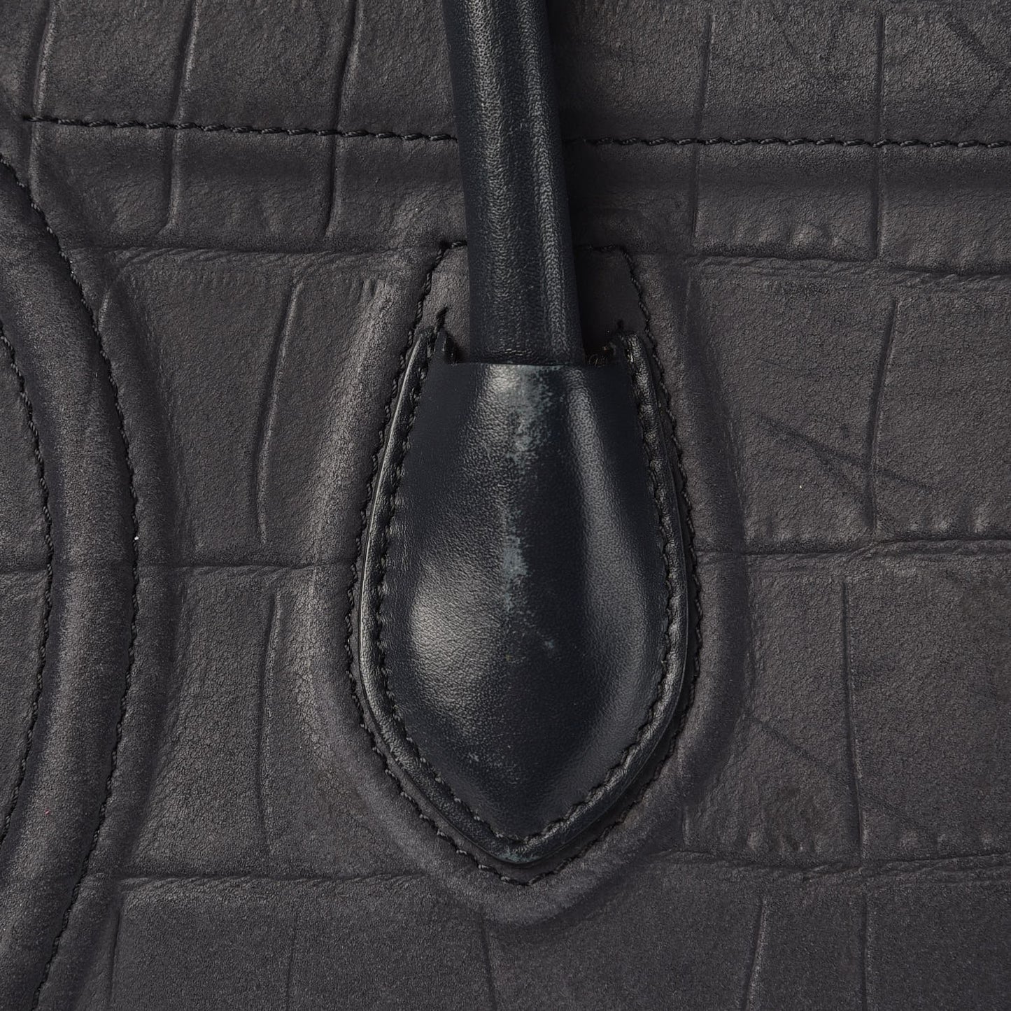 Crocodile Embossed Nubuck Medium Phantom Luggage Navy