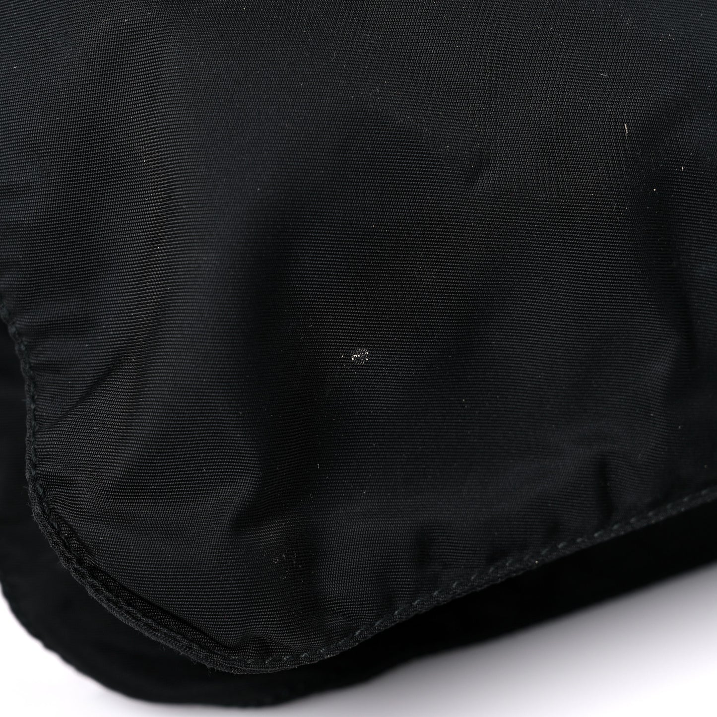 Tessuto Nylon Saffiano Flat Messenger Bag Black