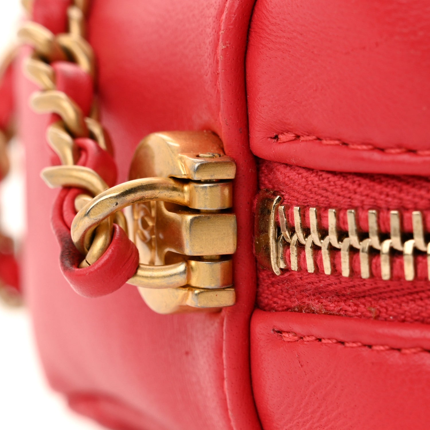 Chanel Lambskin Quilted CC Pearl Crush Camera Case Red 13 of 14