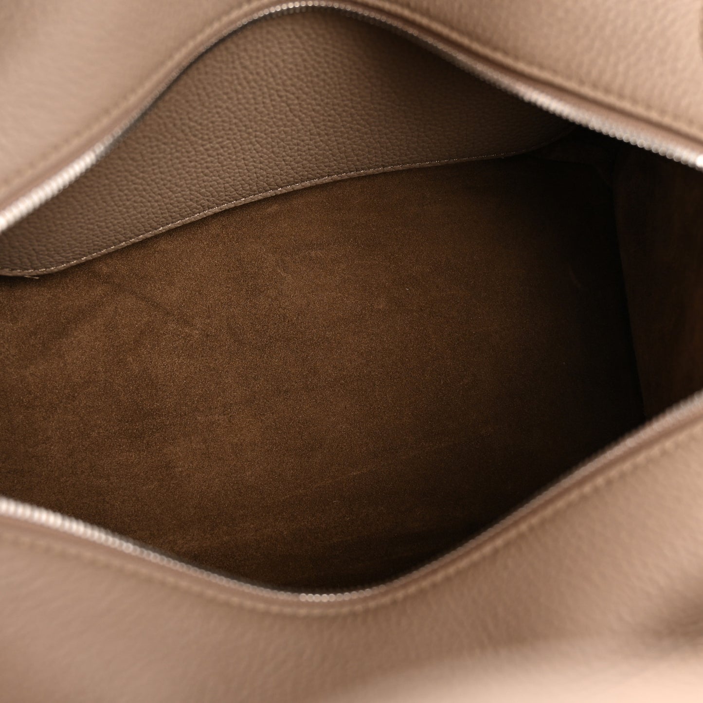 Grained Calfskin Medium Sesia Warm Mastic