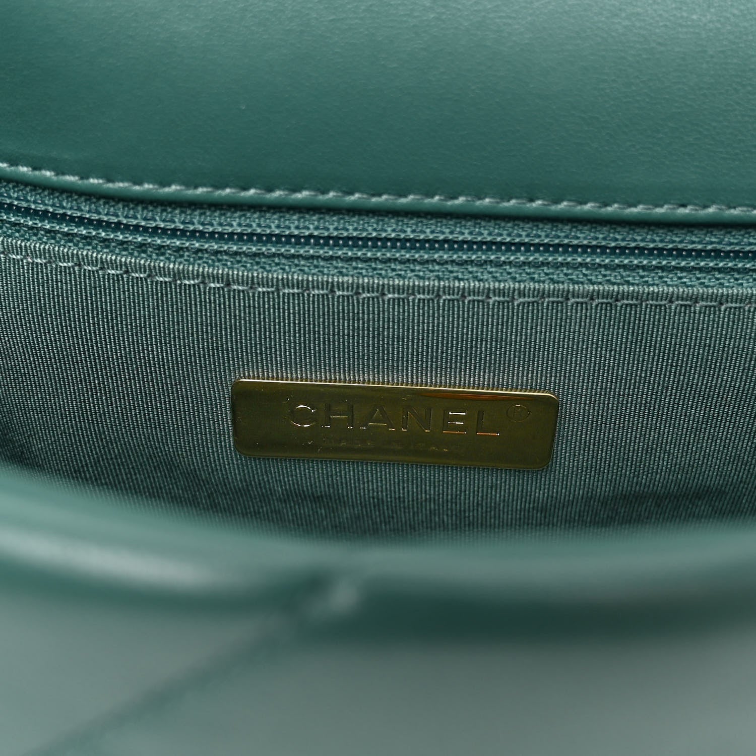 Chanel Lambskin Quilted Medium Chanel 19 Flap Green 6 of 10