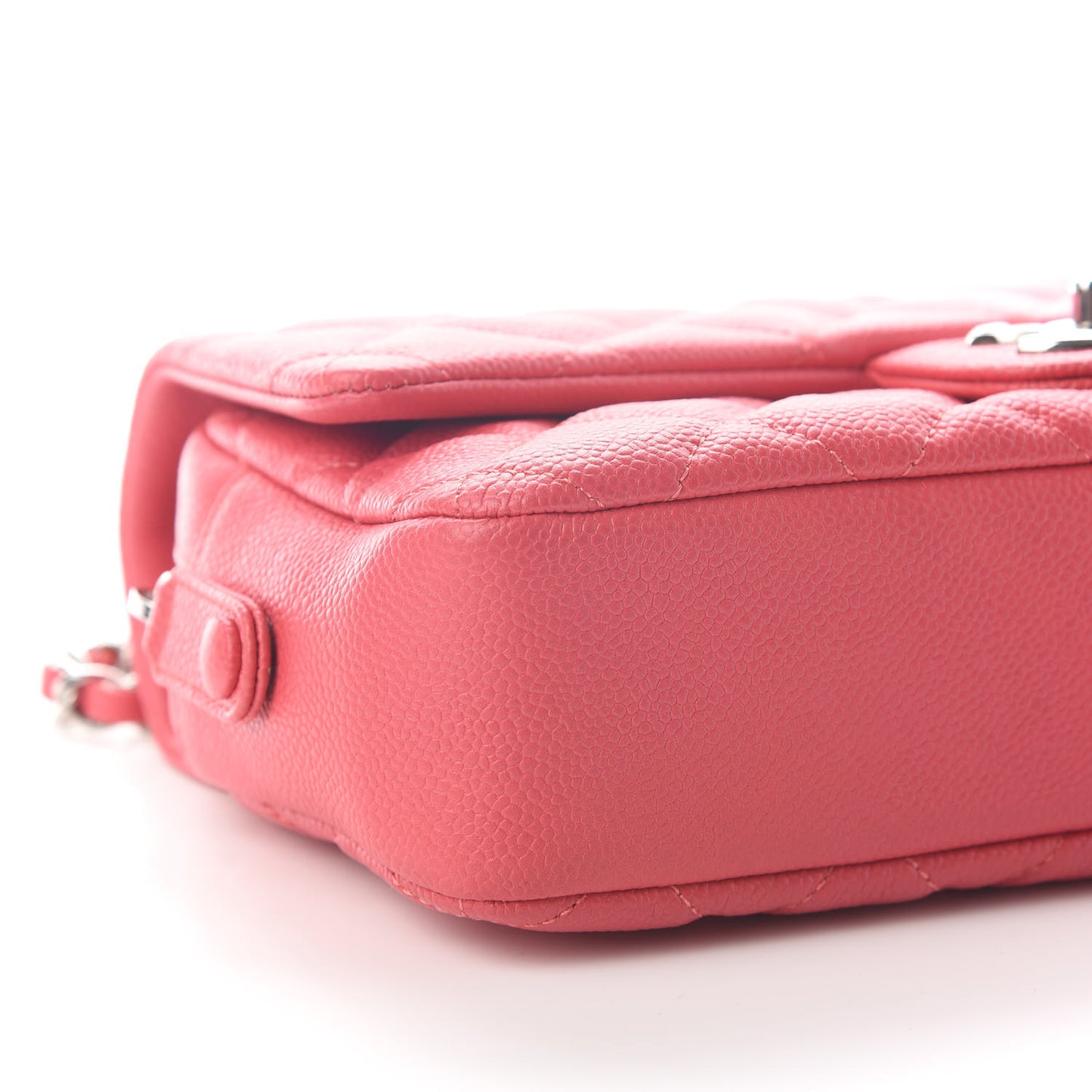 Caviar Quilted Medium Easy Flap Coral