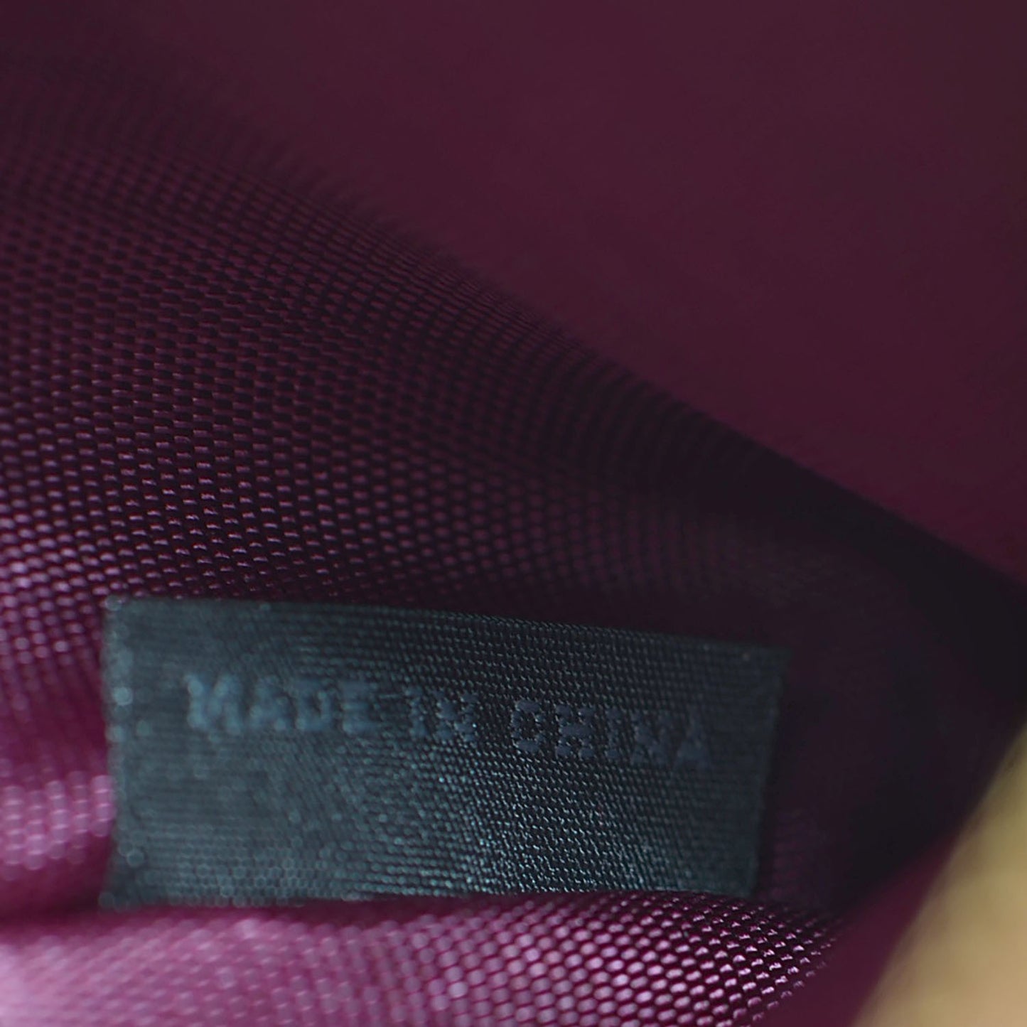 Saffiano Metal Zip Around Wallet Ibisco