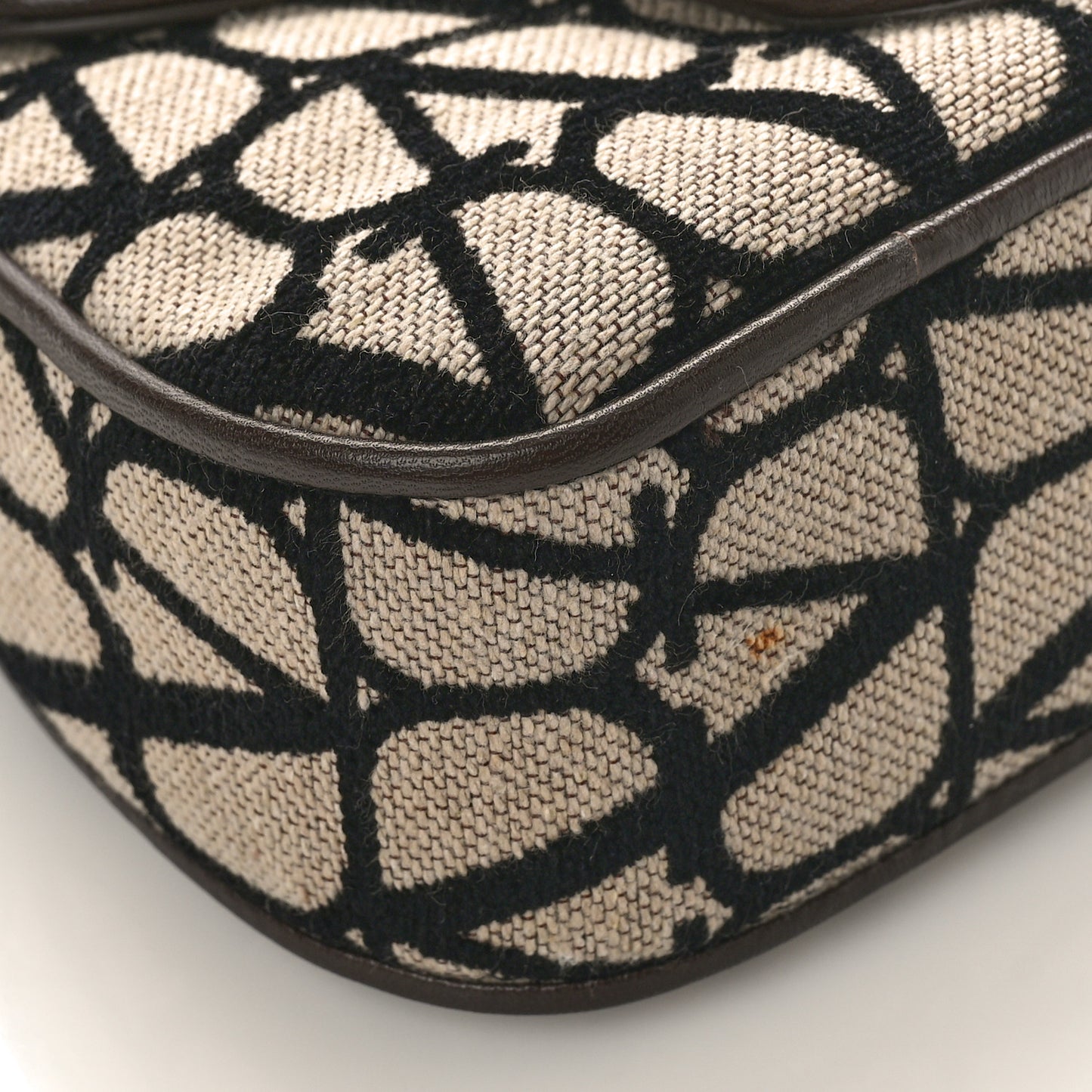 Toile Iconographe Goatskin Vlogo Small Loco Hobo Bag Naturale Black Fondant