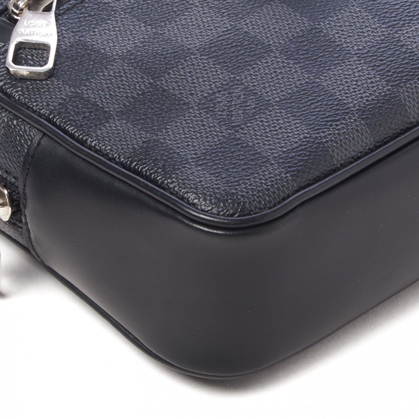 Damier Graphite Kasai Clutch