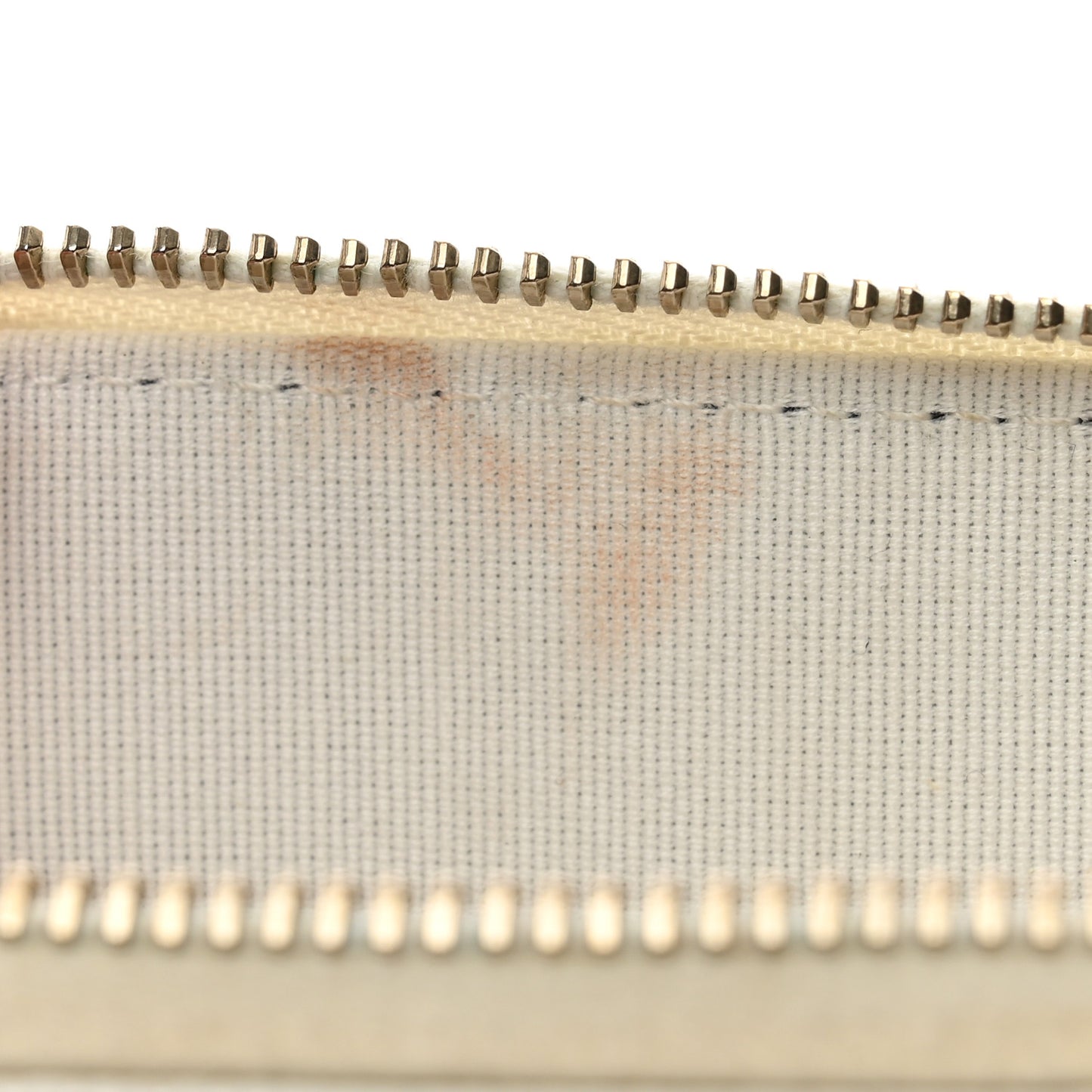 Caviar Quilted Crystal Zip Card Holder Wallet White