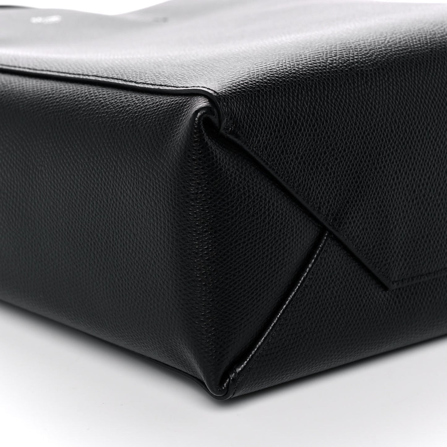 Grained Calfskin Small Vertical Cabas Black