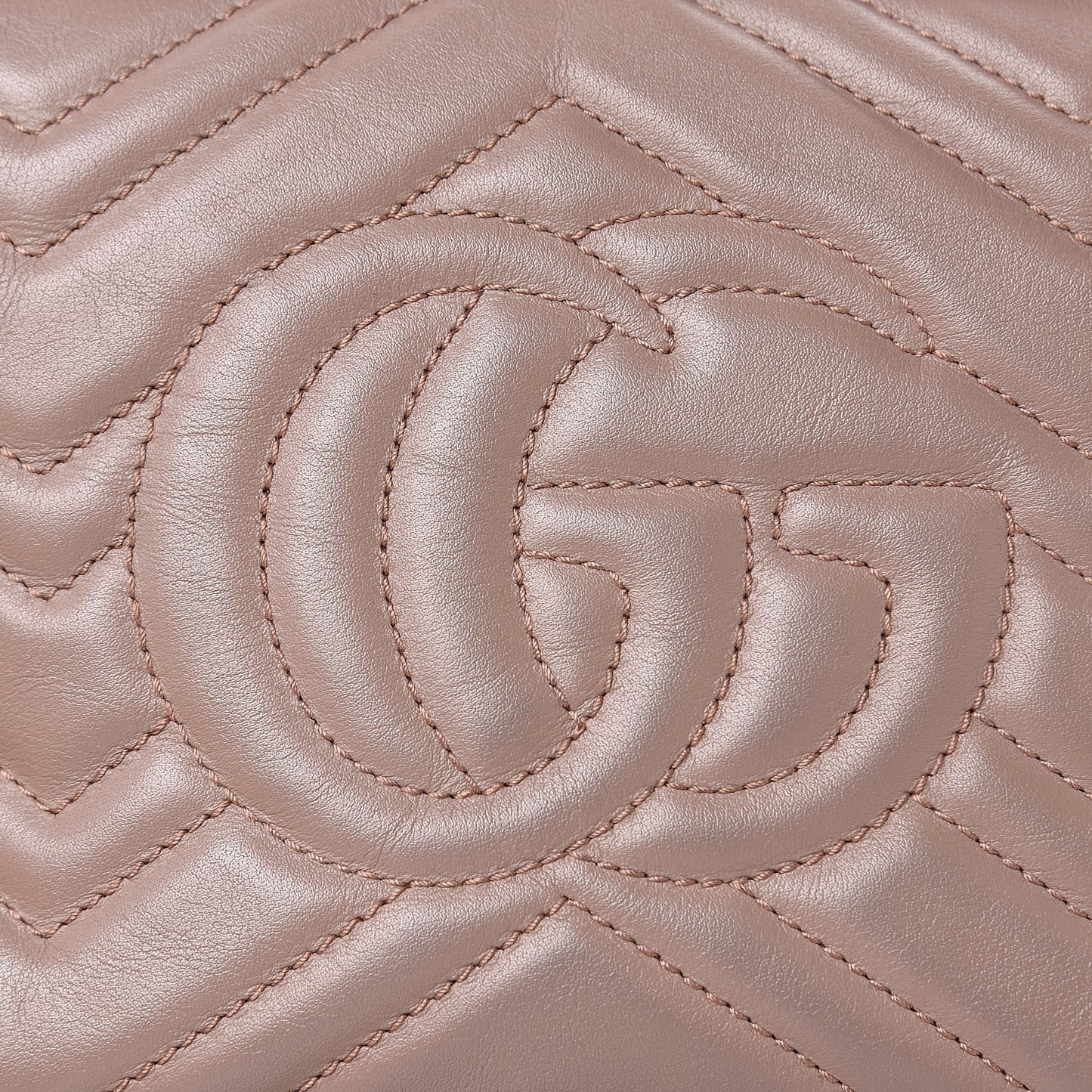 Calfskin Matelasse Small GG Marmont Chain Shoulder Bag Porcelain Rose