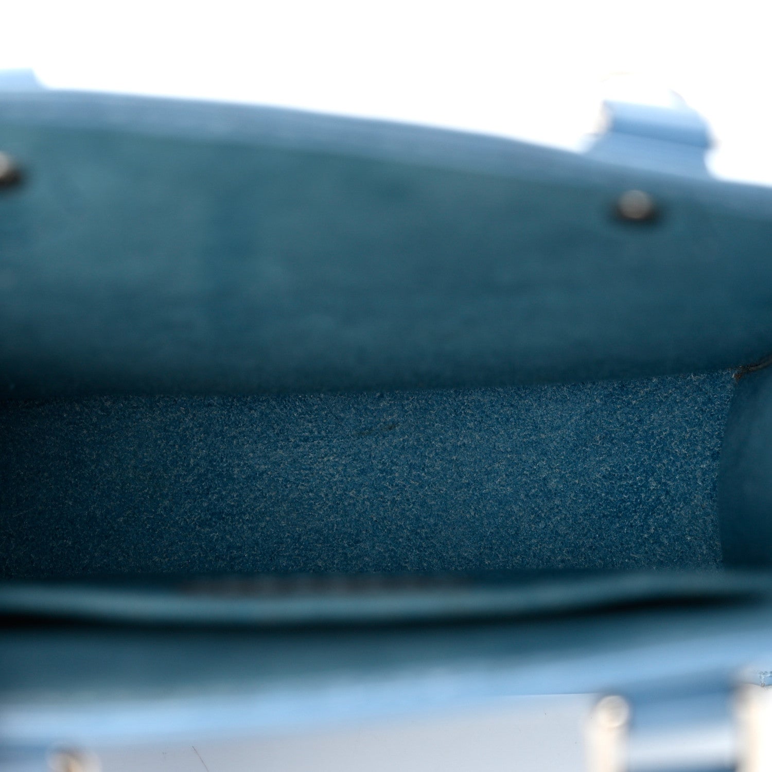 Louis Vuitton Epi Petit Sac Plat Bleuet 5 of 8