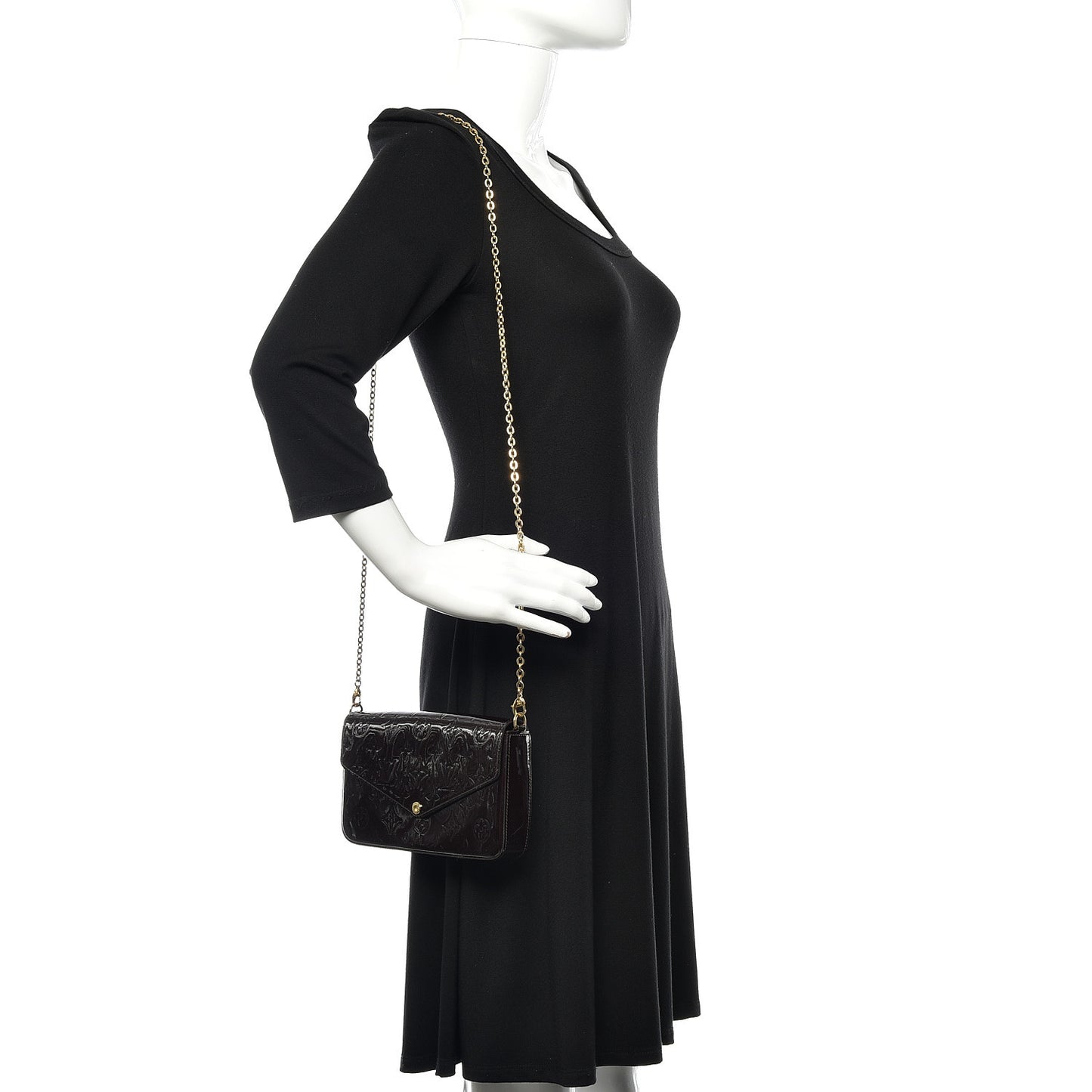 Vernis Pochette Felicie Chain Wallet Amarante