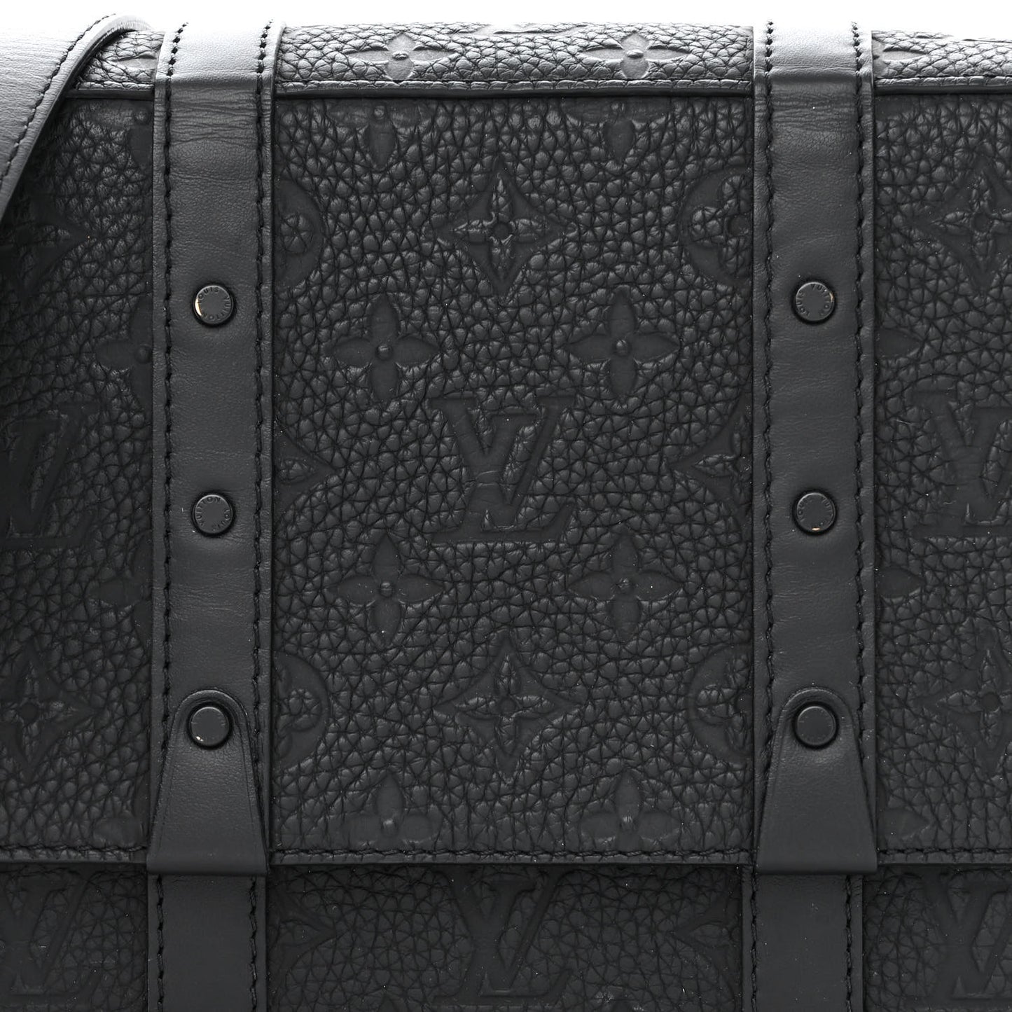Taurillon Monogram Trunk Messenger Black