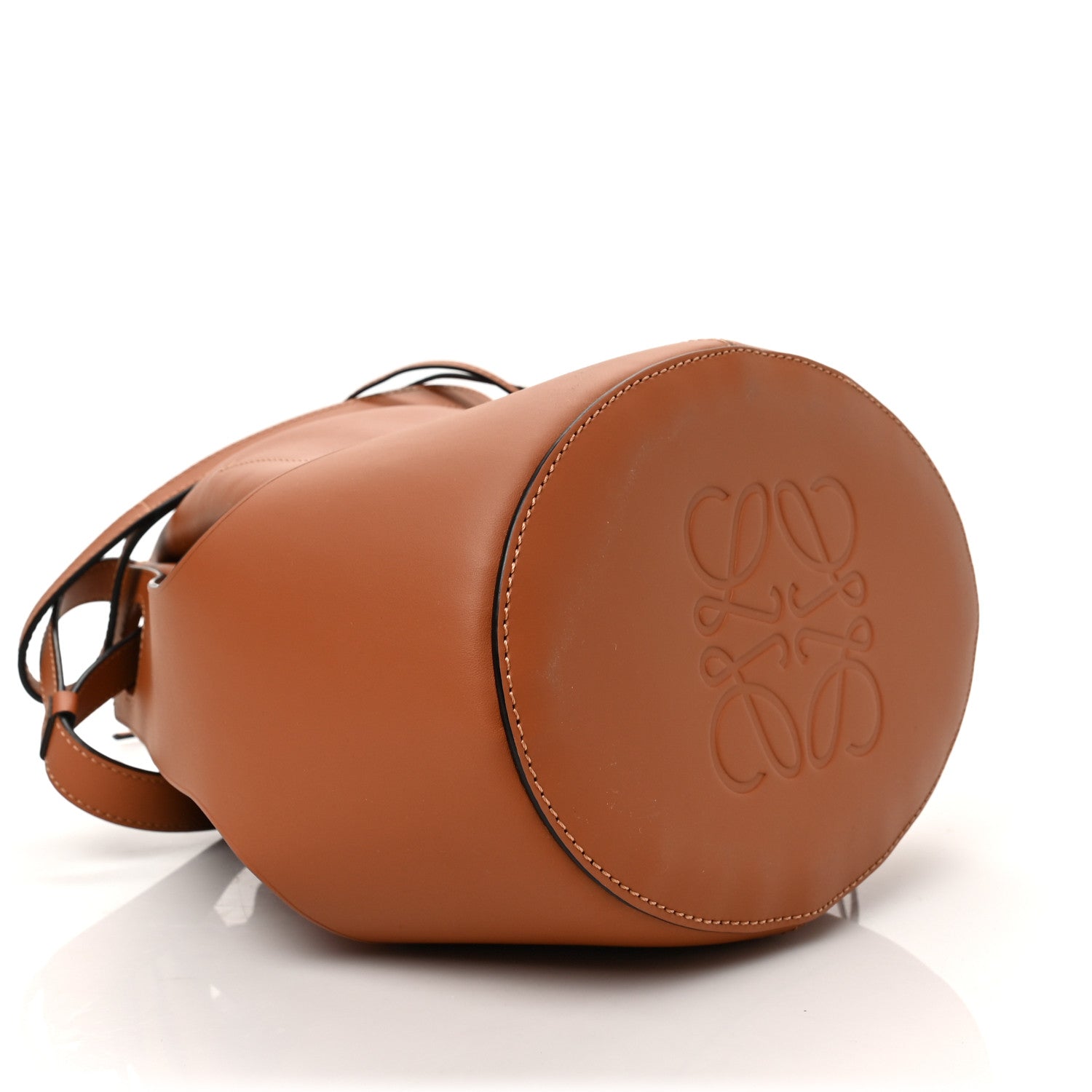 Loewe Calfskin Balloon Bucket Bag Tan 4 of 9