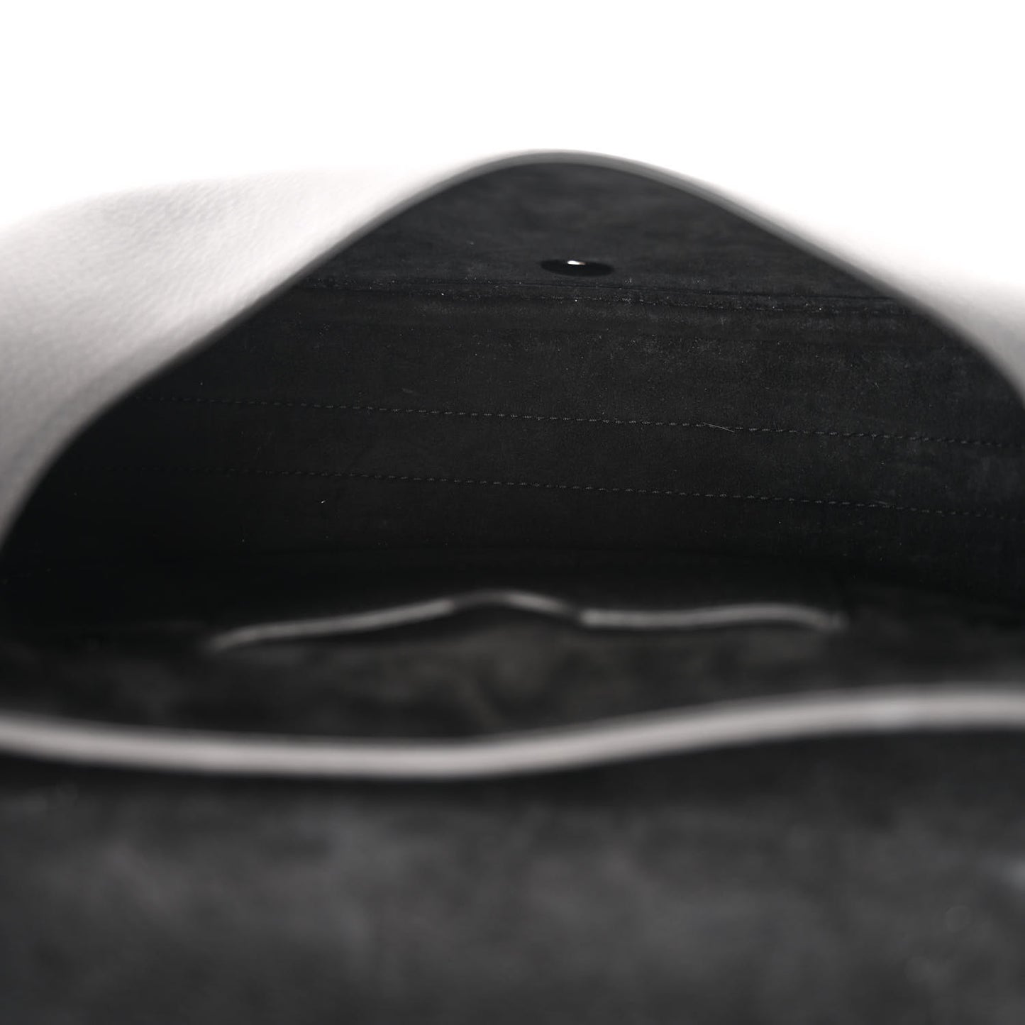 Grained Calfskin Medium Bobby Flap Black