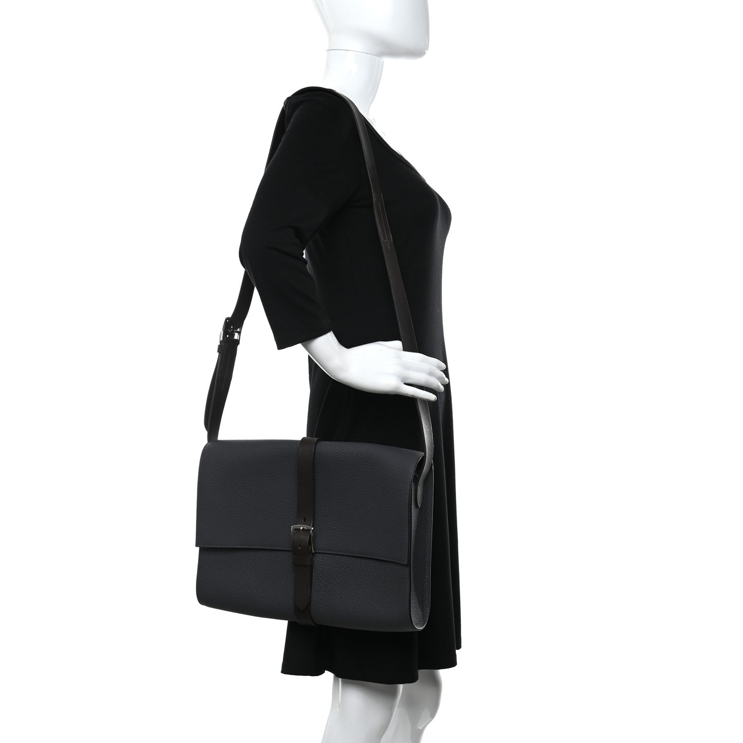 Taurillon Clemence Etriviere Messenger Ardoise