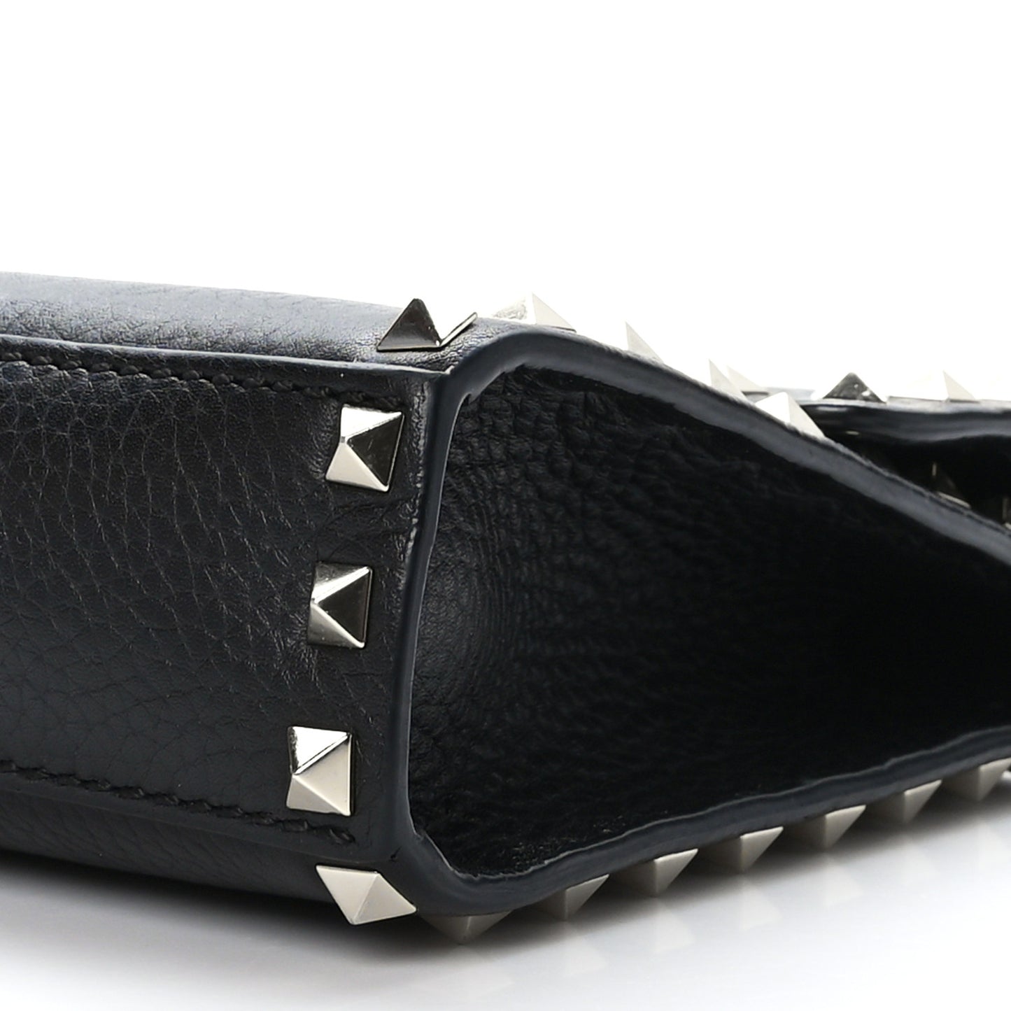 Pebbled Calfskin Medium Rockstud Flip Lock Crossbody Bag Black
