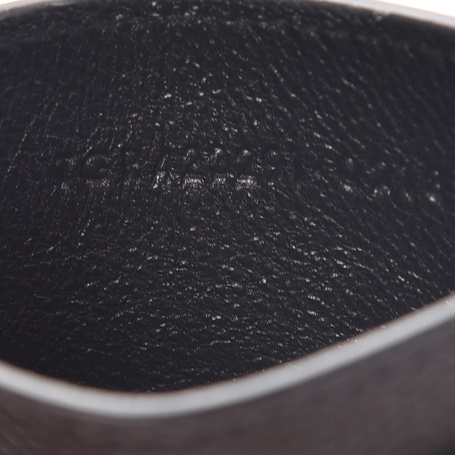 Saint Laurent Grain De Poudre Matelasse Chevron Monogram Credit Card Case Black 7 of 8