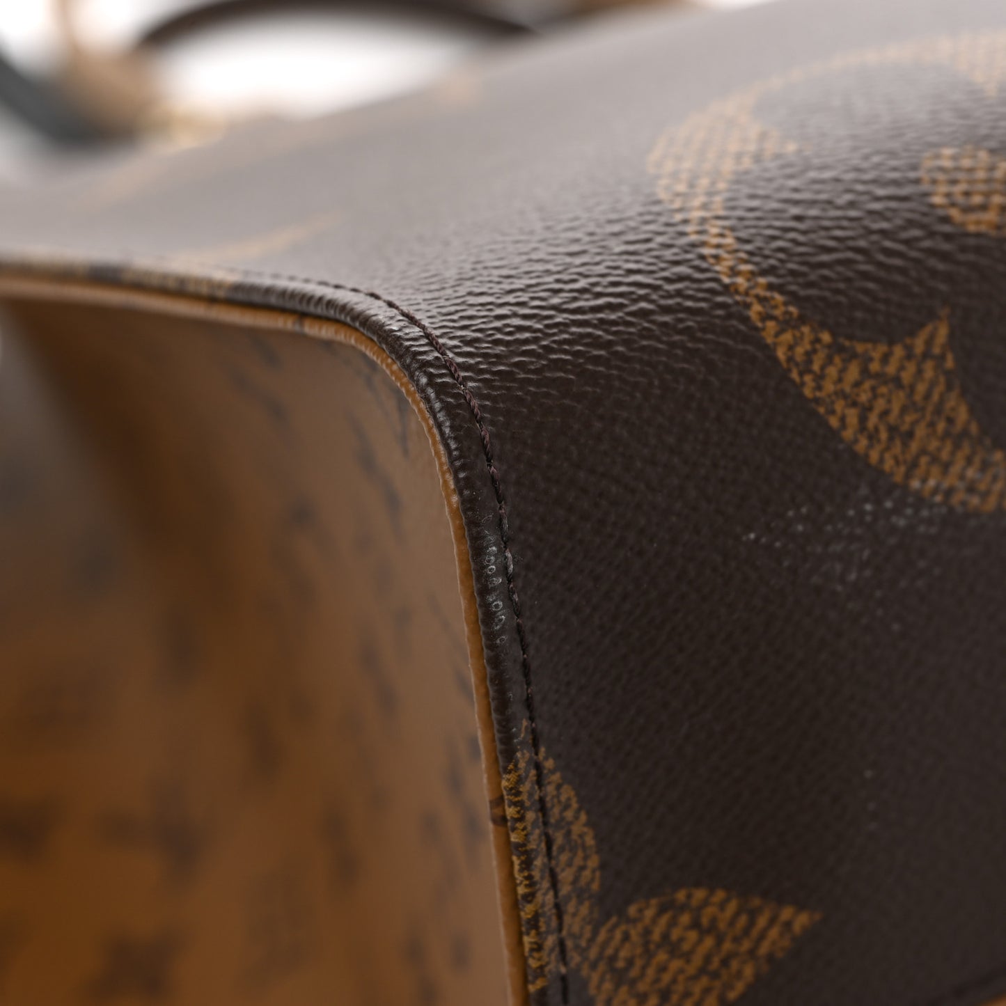 Reverse Monogram Giant Onthego GM