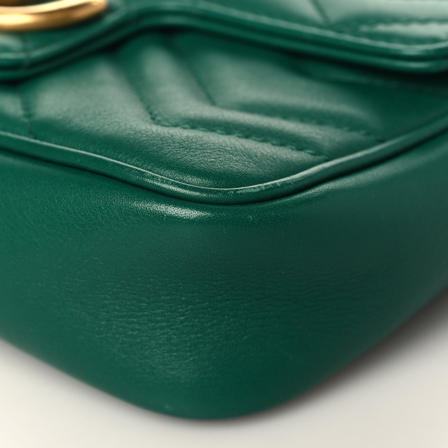 Calfskin Matelasse Super Mini GG Marmont Shoulder Bag Emerald Green