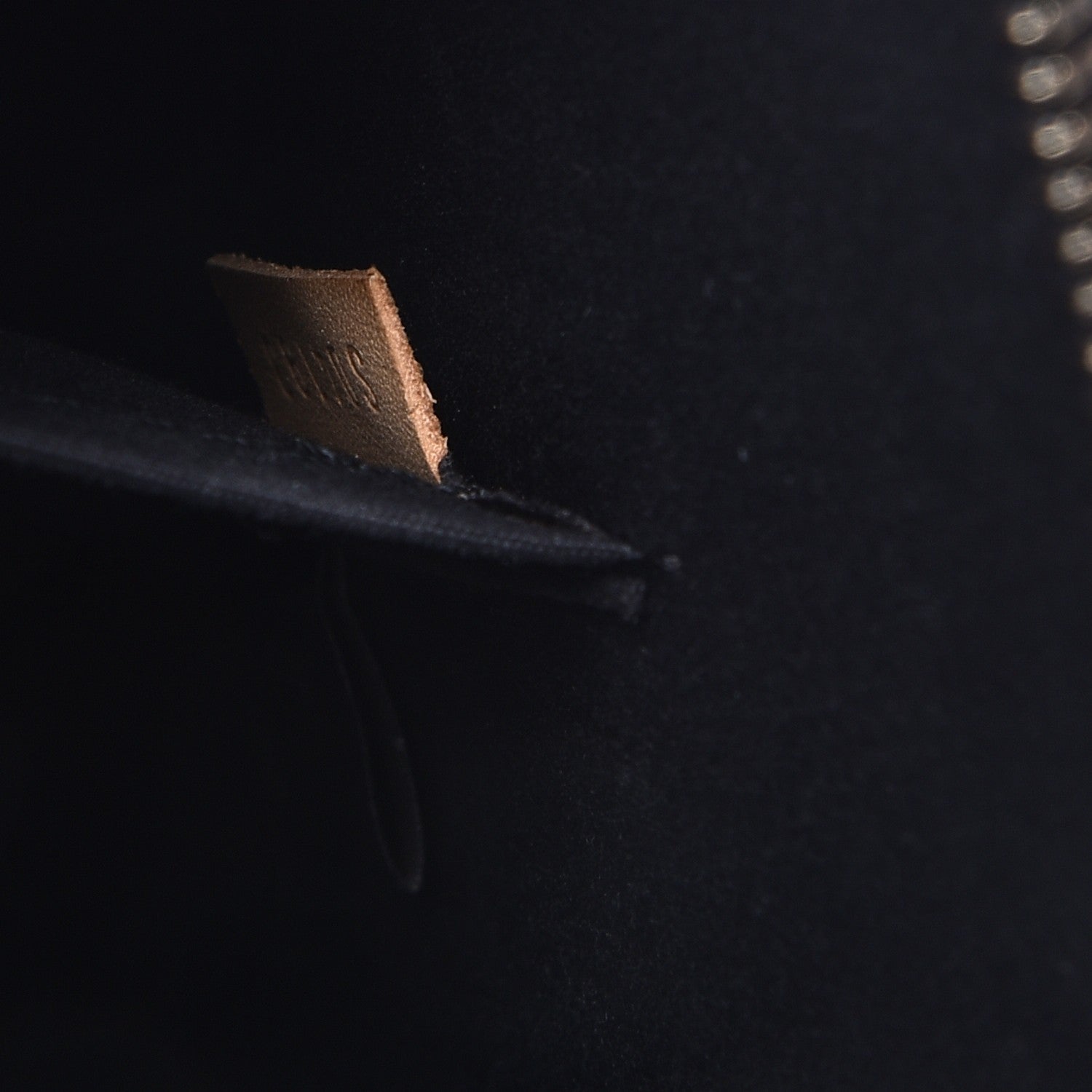 Louis Vuitton Vernis Alma PM Noir Magnetique 9 of 9