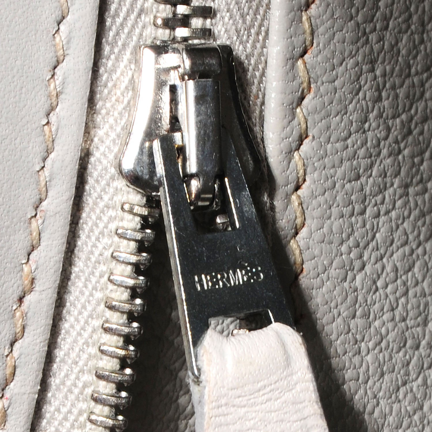 Hermes Box Kelly Sellier 35 Gris Pale 12 of 26
