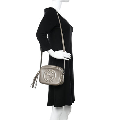 Gucci Metallic Pebbled Calfskin Small Soho Disco Bag Golden Beige 2 of 10