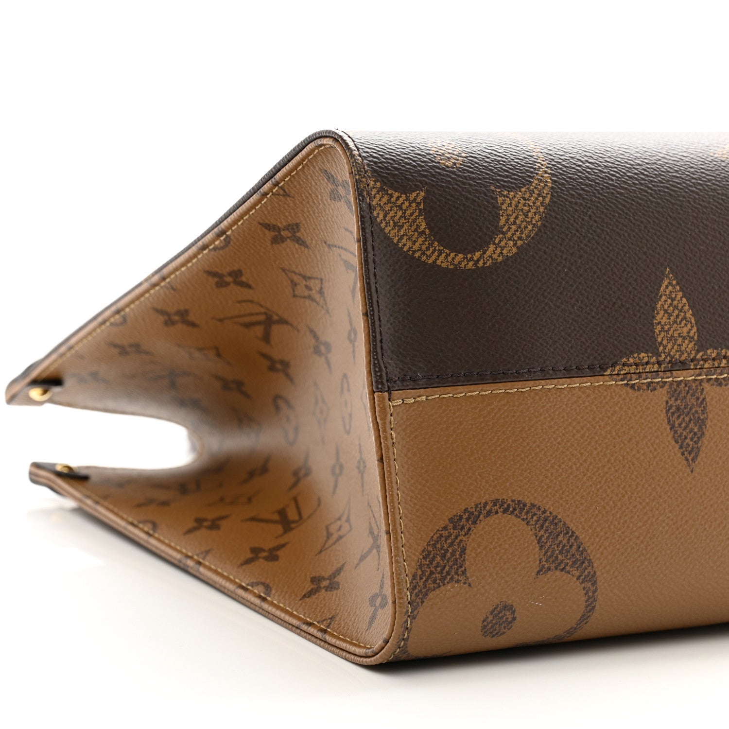 Louis Vuitton Reverse Monogram Giant Onthego MM 8 of 9