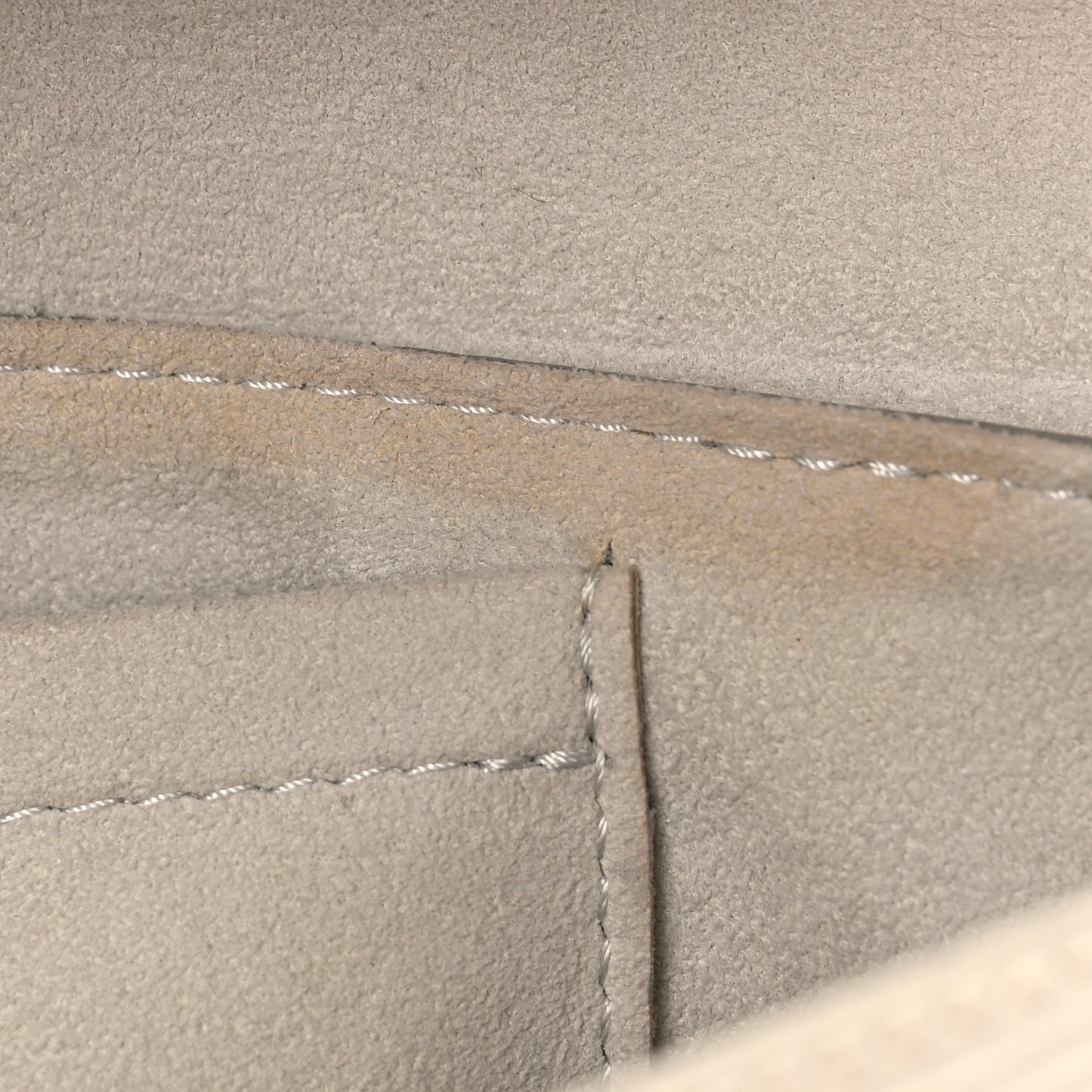 Epi Montaigne Clutch Ivory