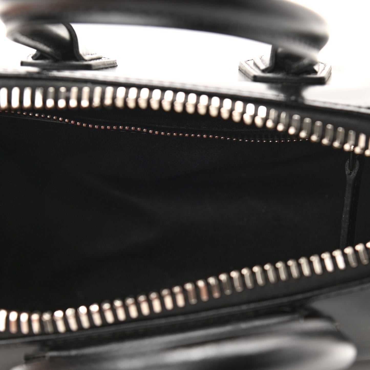 Shiny Lord Calfskin Mini Antigona Black