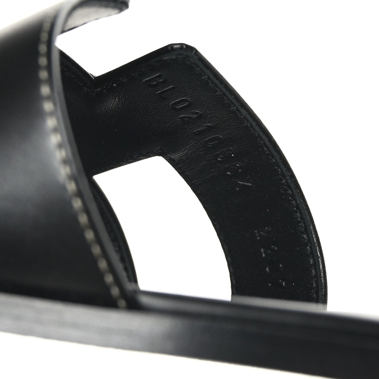 Box Calfskin Oran Sandals 38 Black