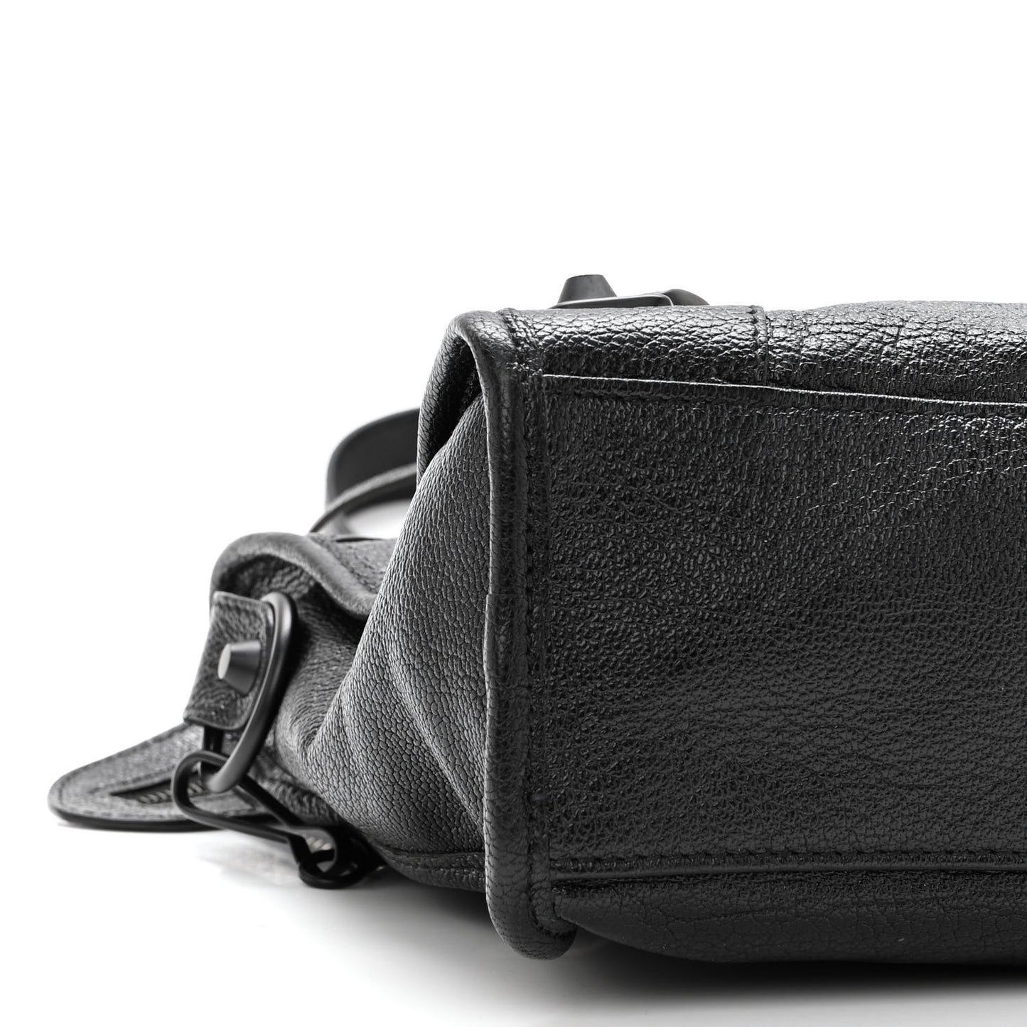Chevre Black Metallic Edge Hardware S City Black