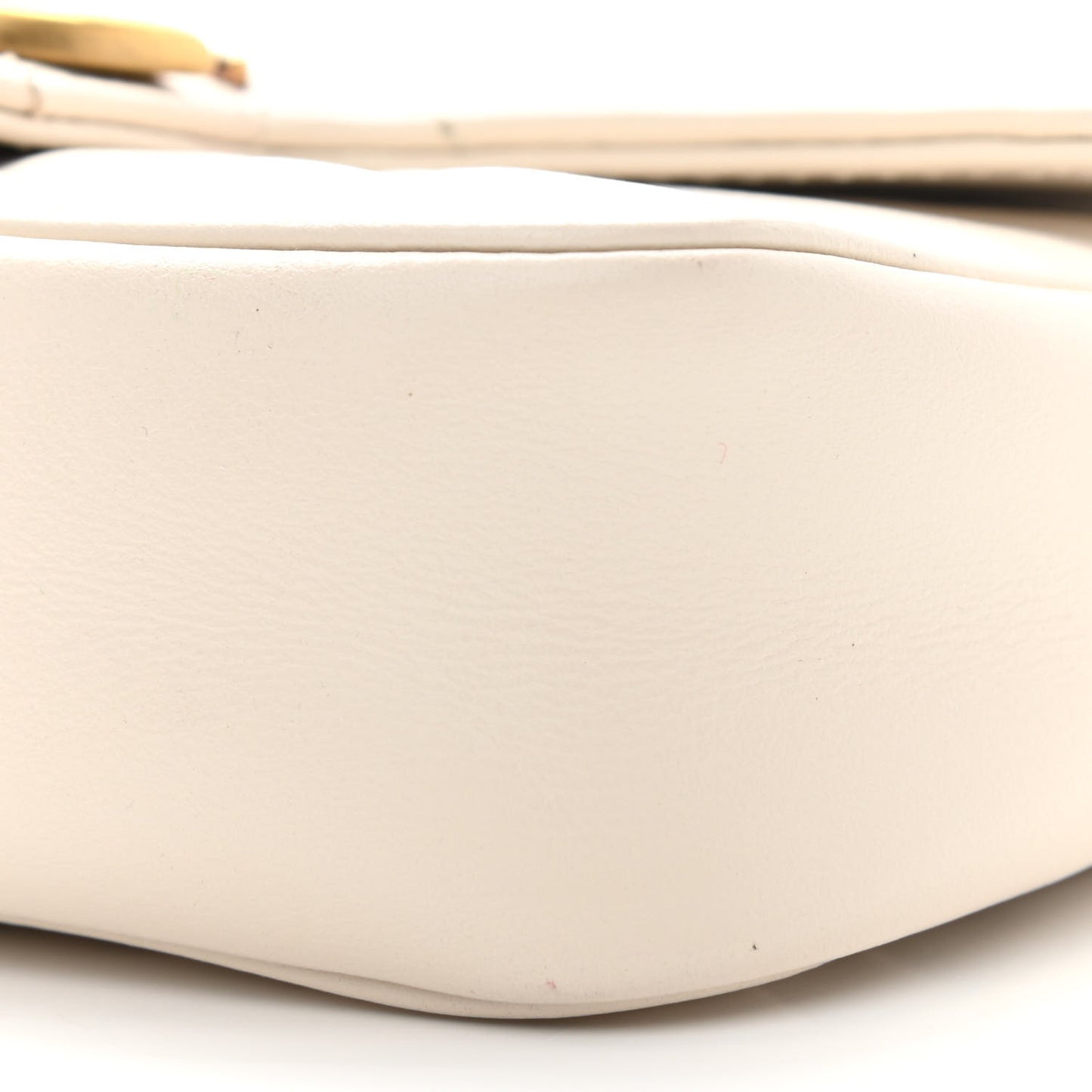 Calfskin Matelasse Super Mini GG Marmont Shoulder Bag White