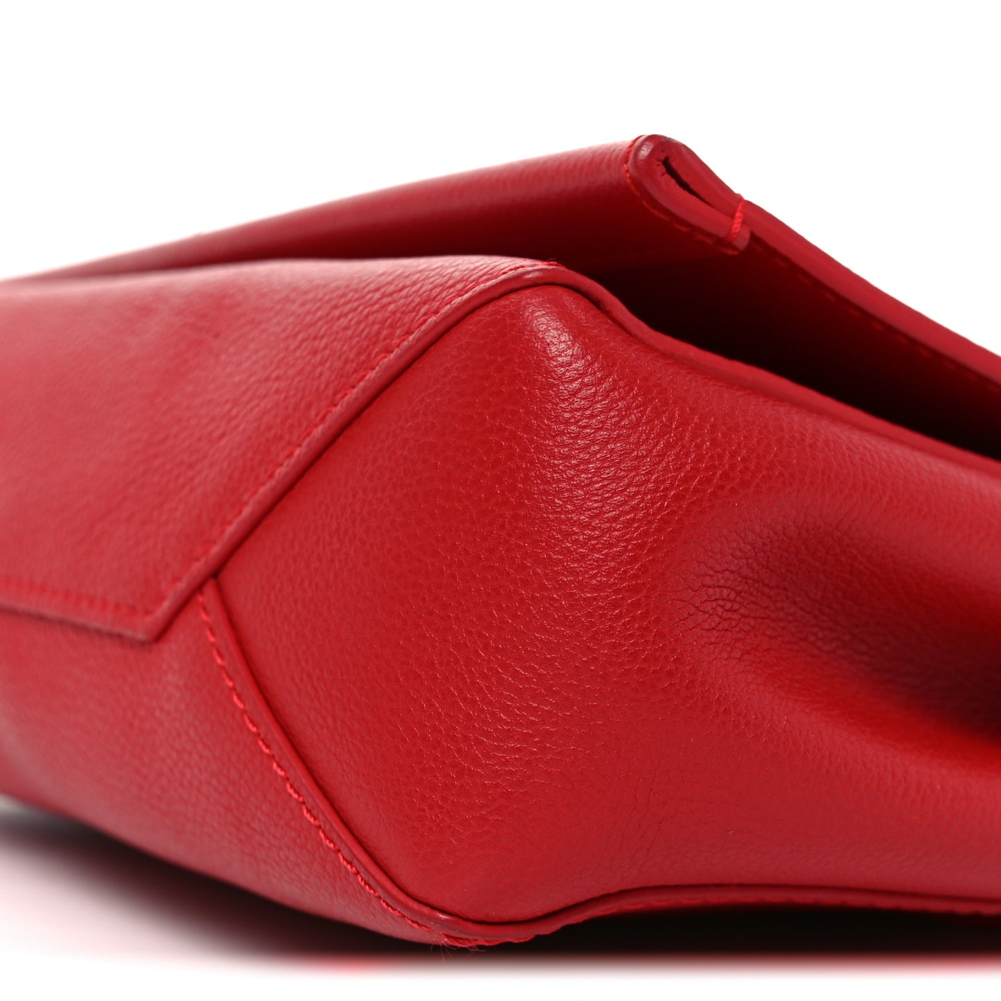 Calfskin Lockme II Chain Bag BB Rubis