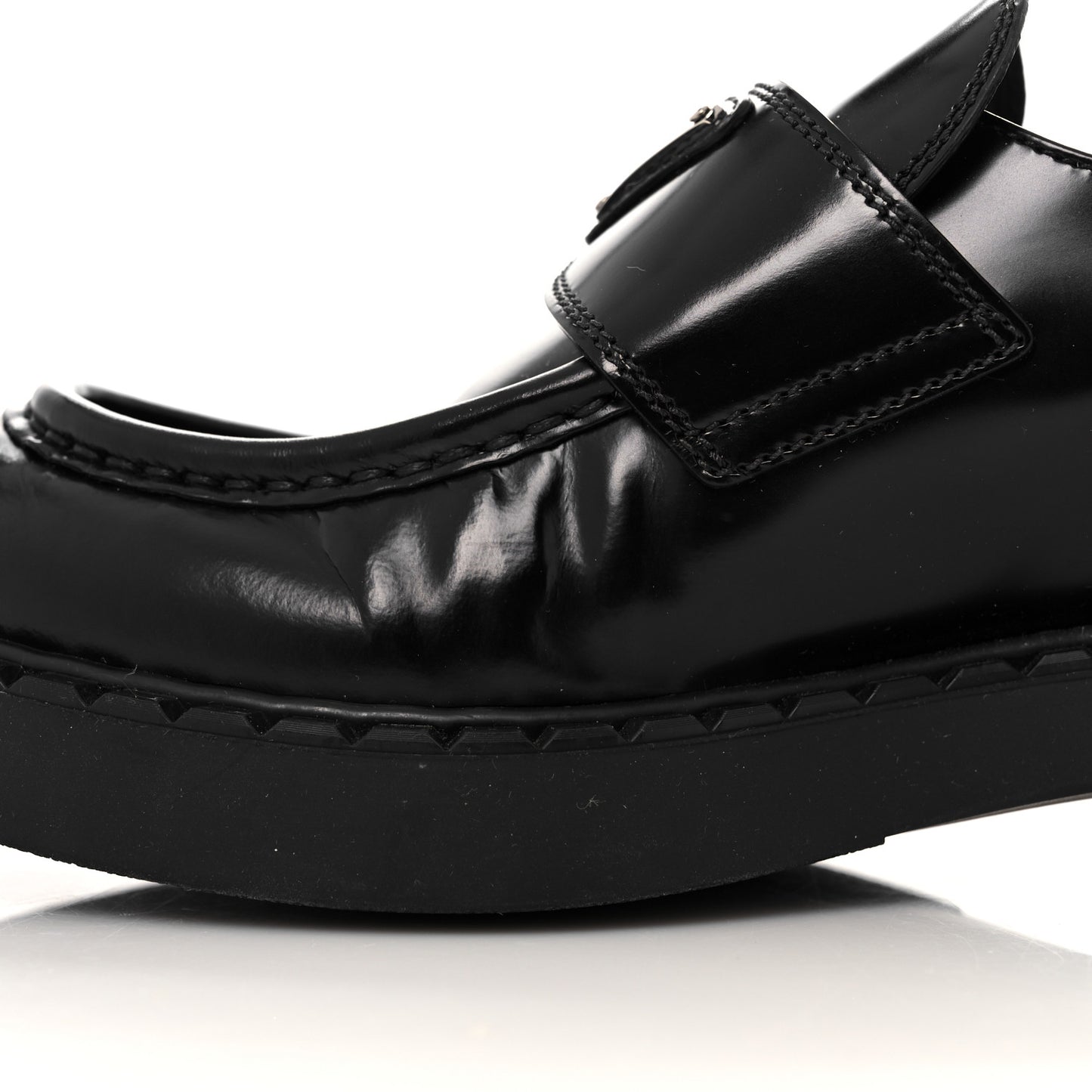 Spazzolato Metal Triangle Logo 50mm Loafers 39 Black