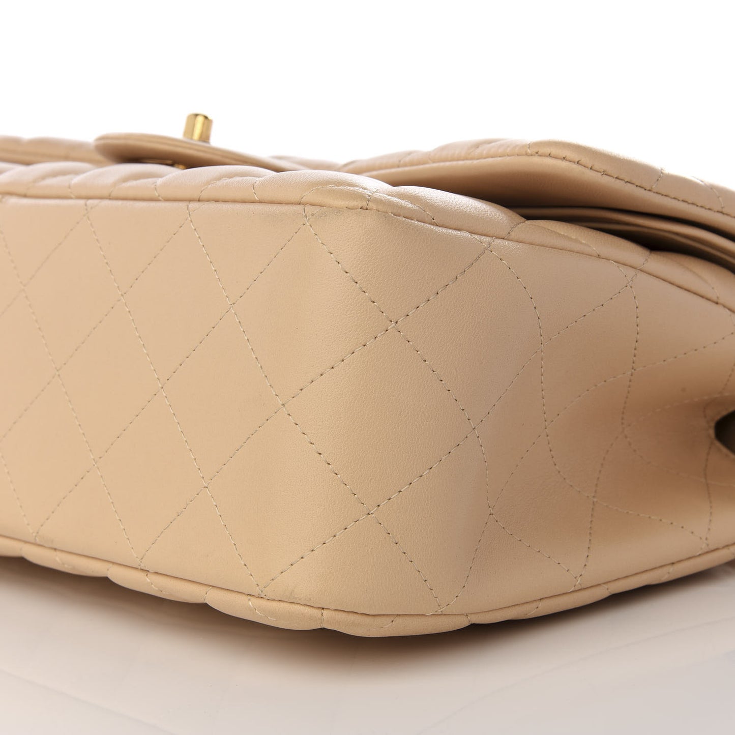 Lambskin Quilted Jumbo Double Flap Beige Clair