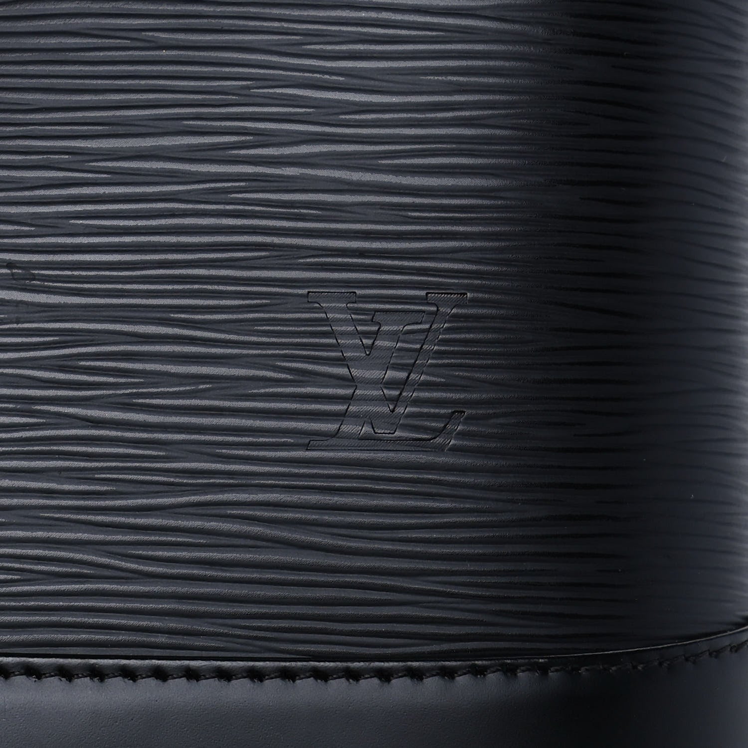 Louis Vuitton Epi Alma PM Black 9 of 10