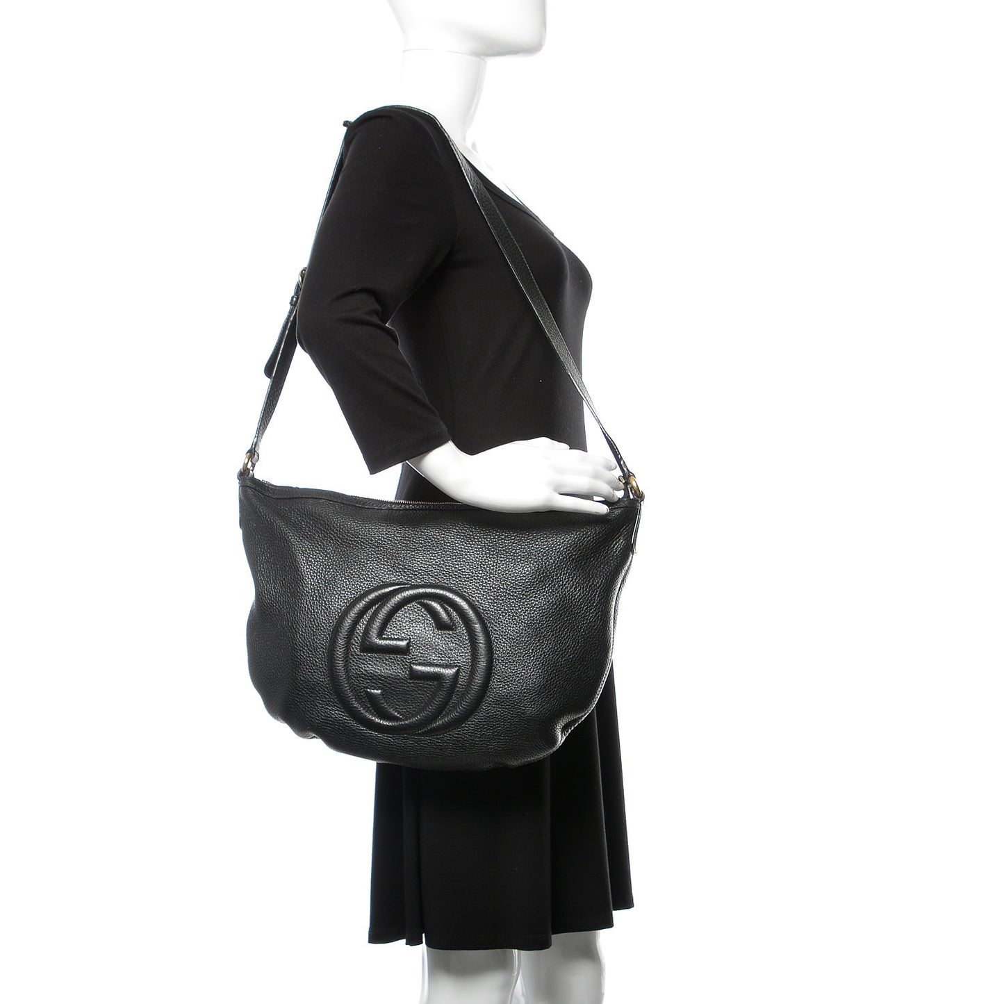 Pebbled Calfskin Medium Soho Hobo Black