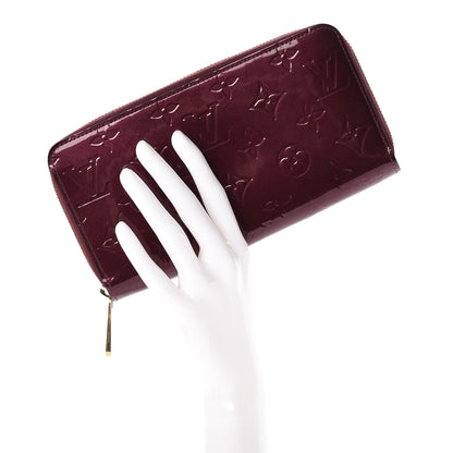 Louis Vuitton Vernis Zippy Wallet Rouge Fauviste 2 of 10