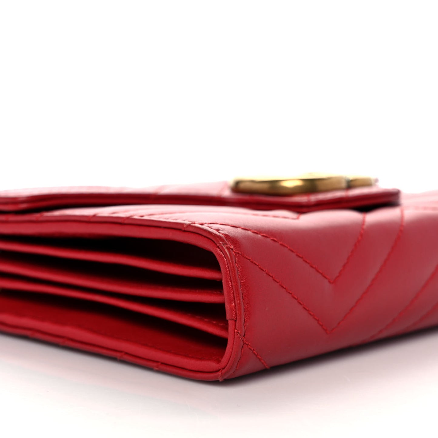 Calfskin Matelasse GG Marmont Chain Wallet Hibiscus Red