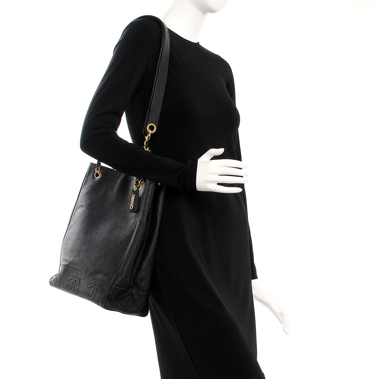 Chanel Caviar Shoulder Bag Black 2 of 18