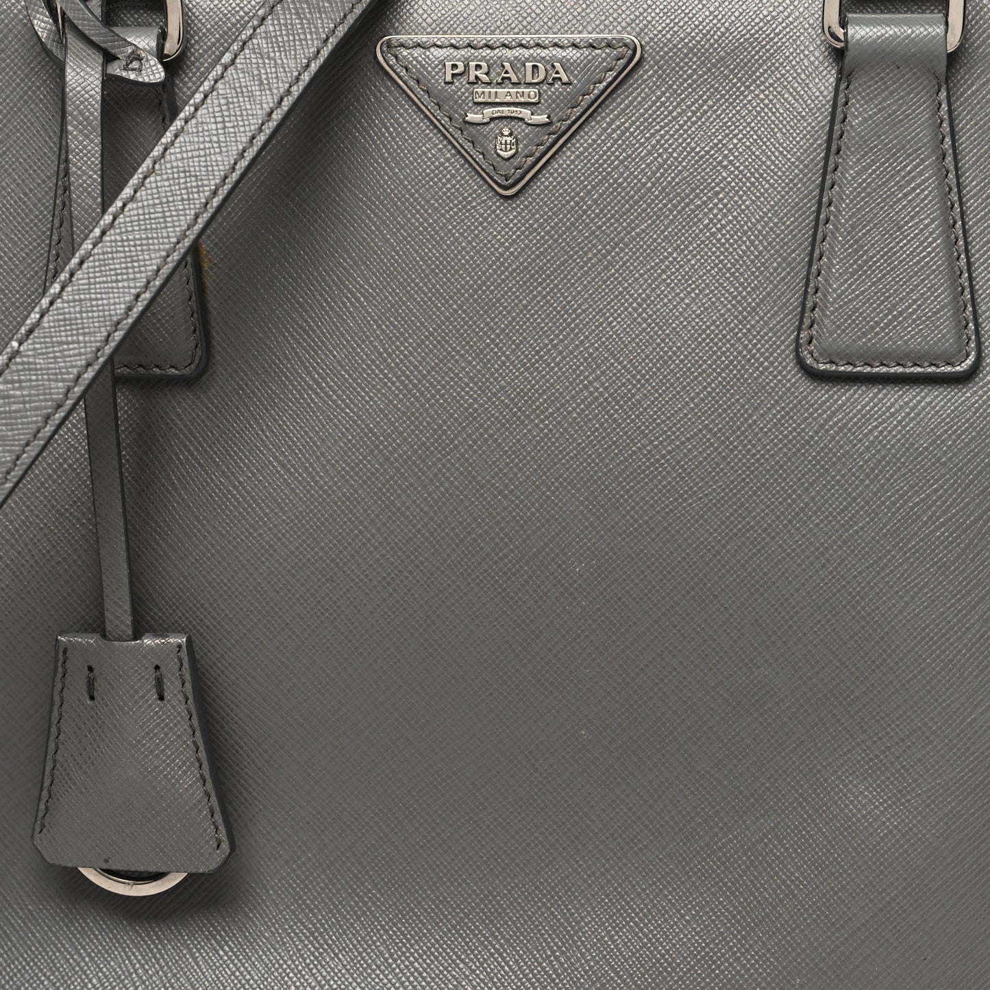 Saffiano Medium Galleria Double Zip Tote Marmo