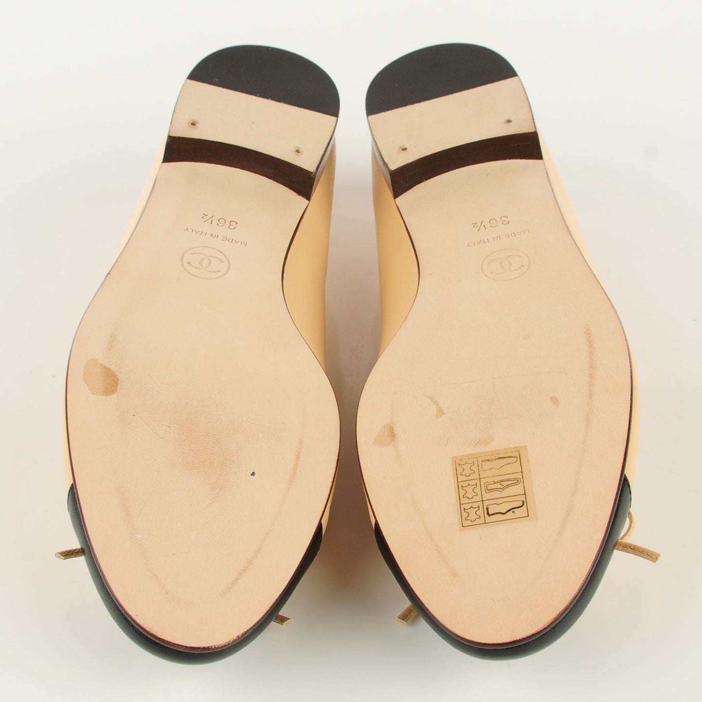 Lambskin Cap Toe CC Ballerina Flats 36.5 Beige Black